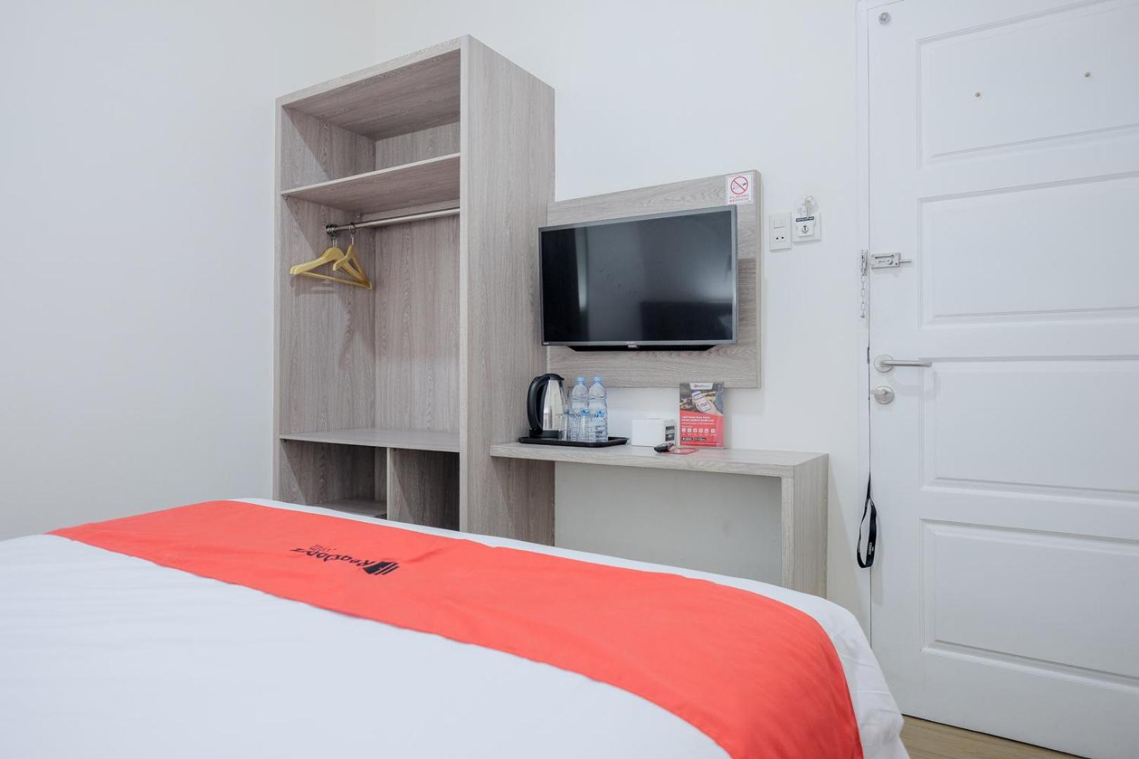 Double Room - Photo 10