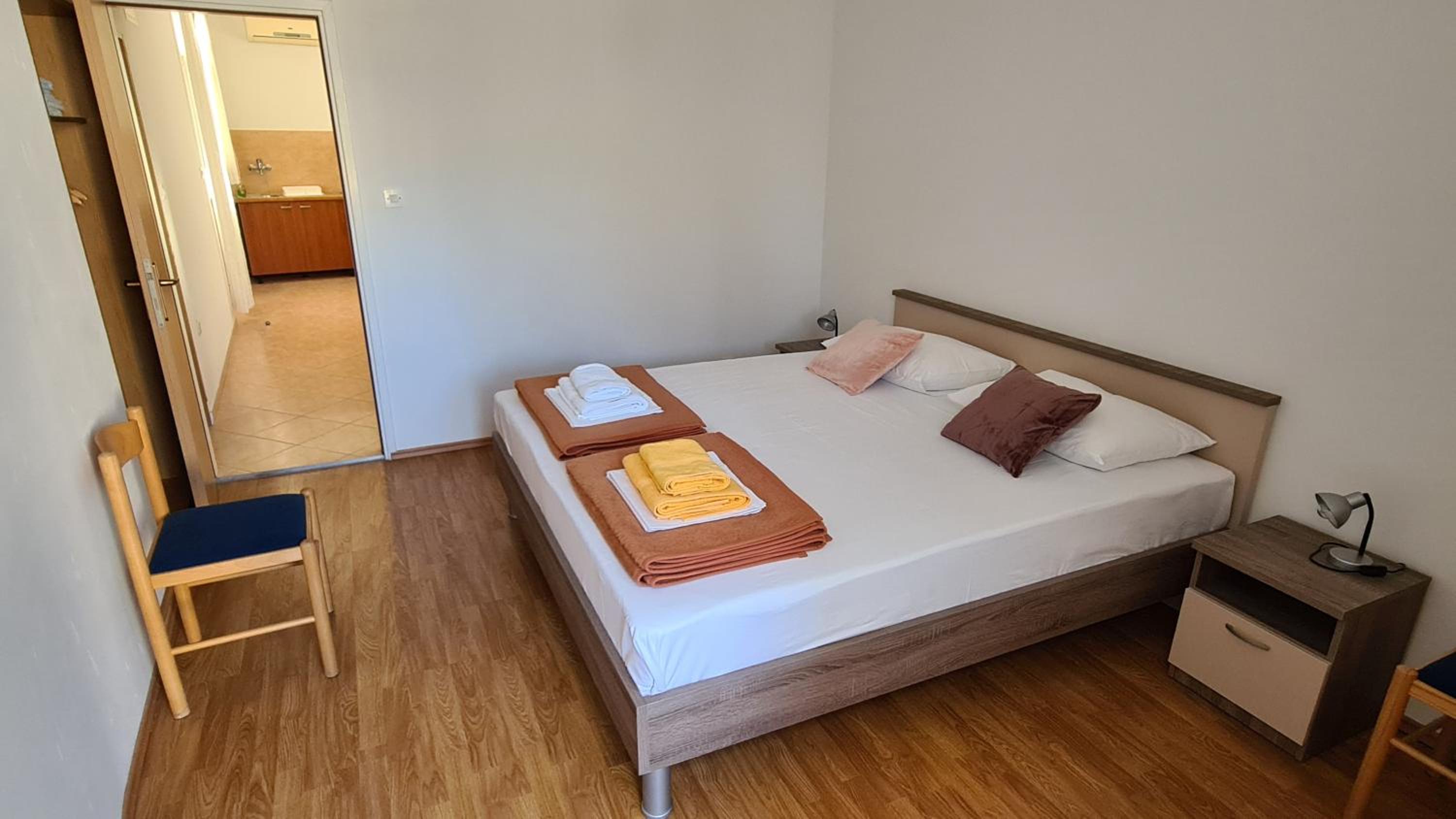 Apartment - Photo 4