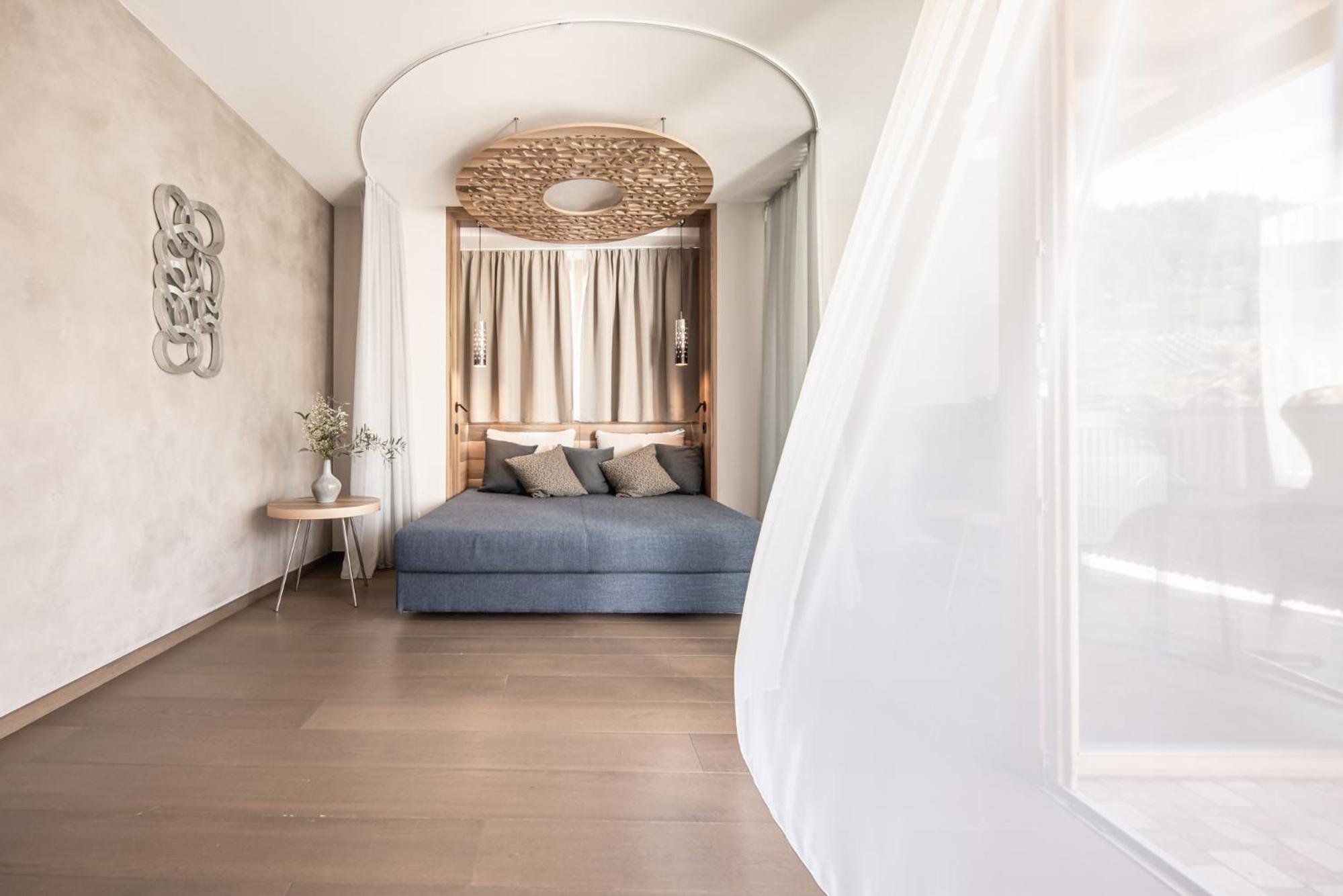 Deluxe Suite - Photo 1