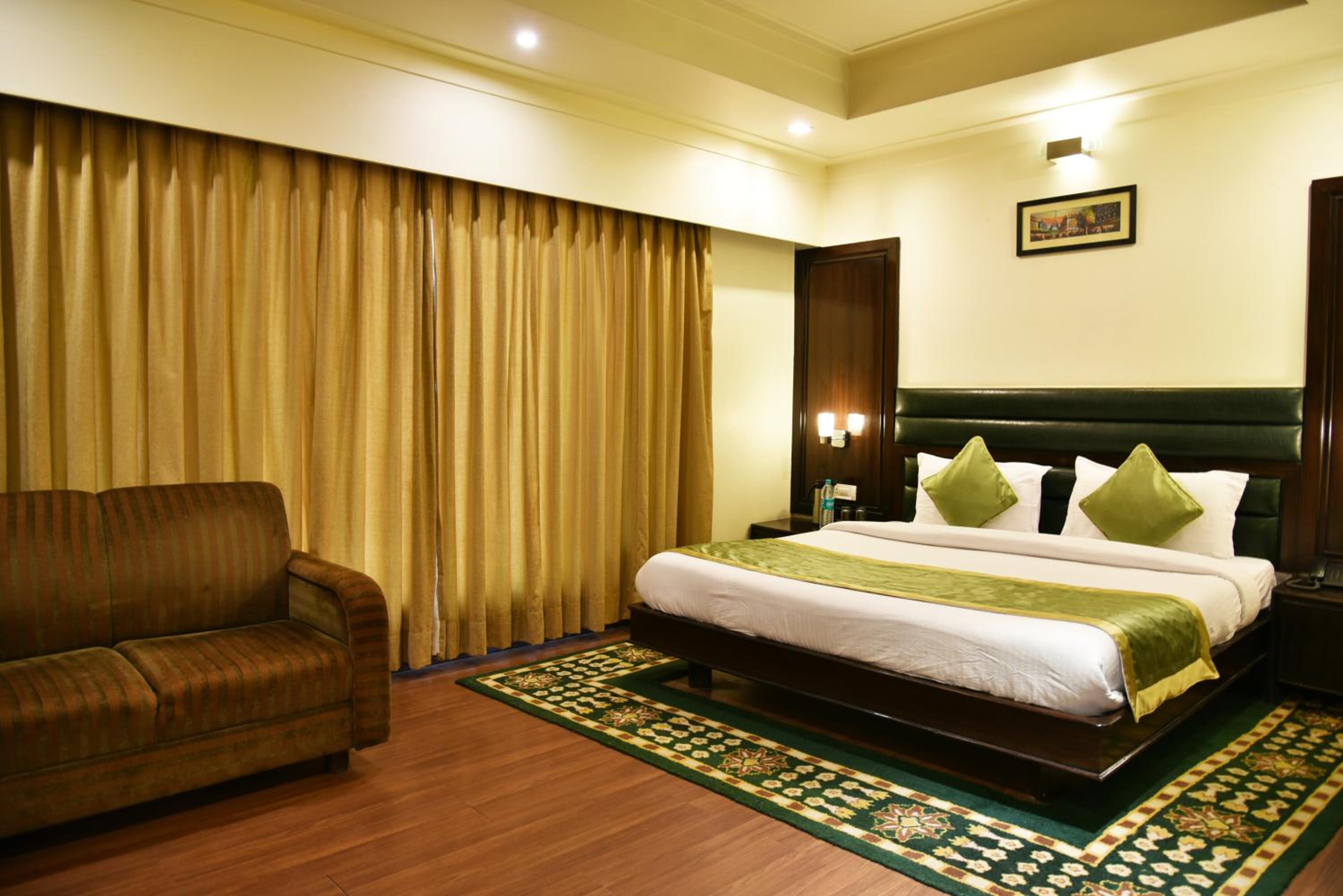Deluxe Double Room photo 2