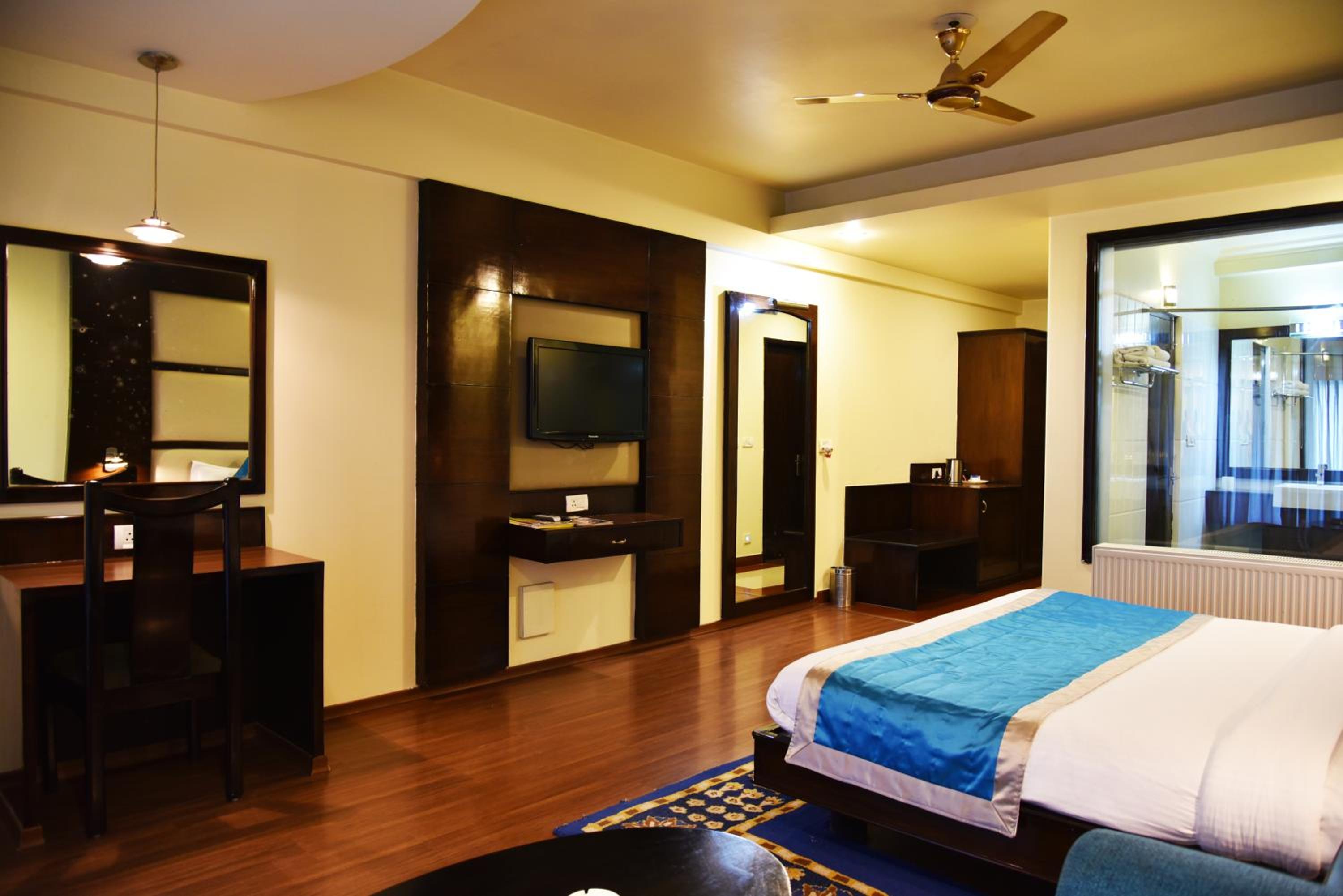 Super Deluxe Double Room photo 2