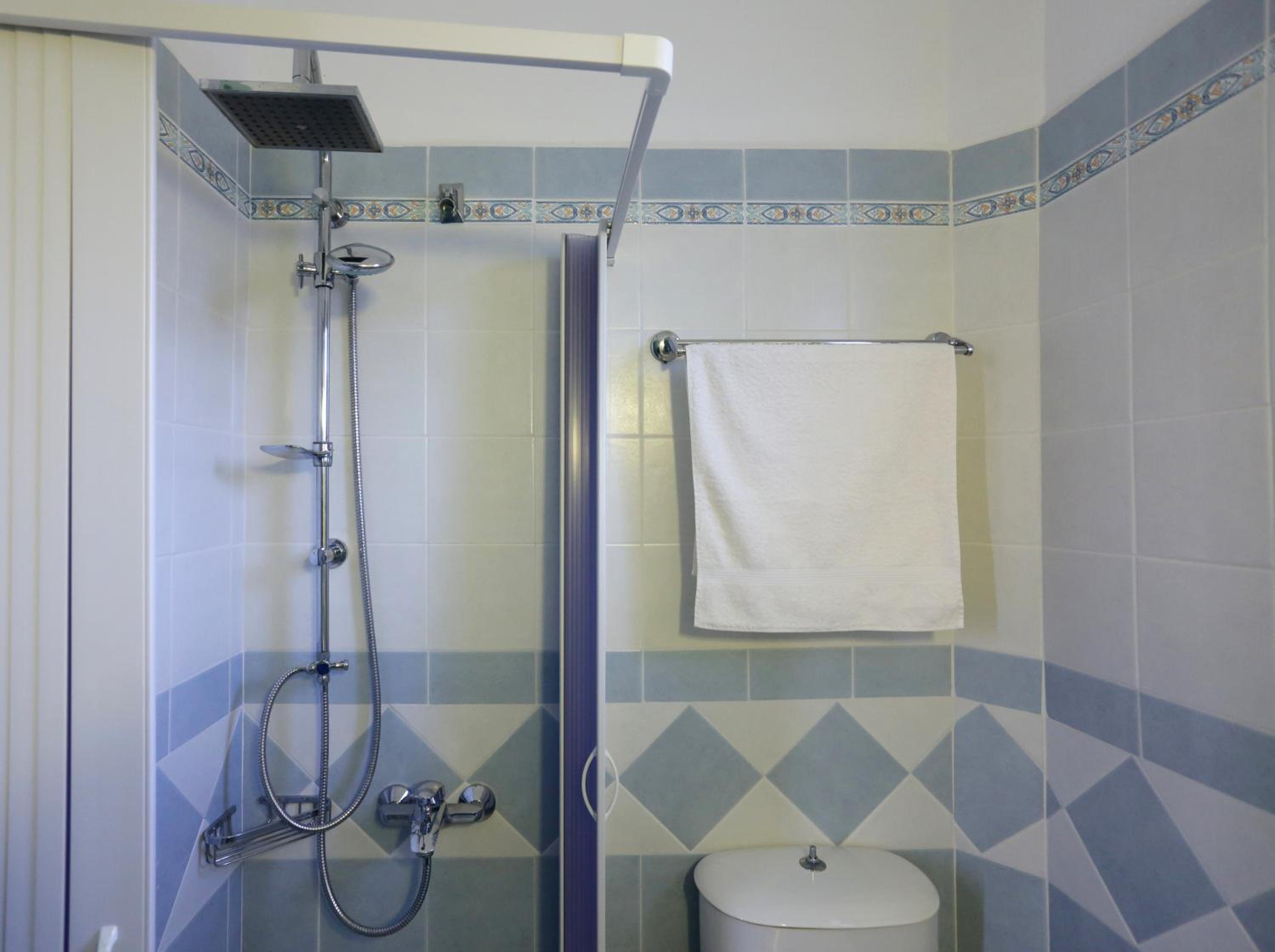Double Room with Sea View - Photo 4