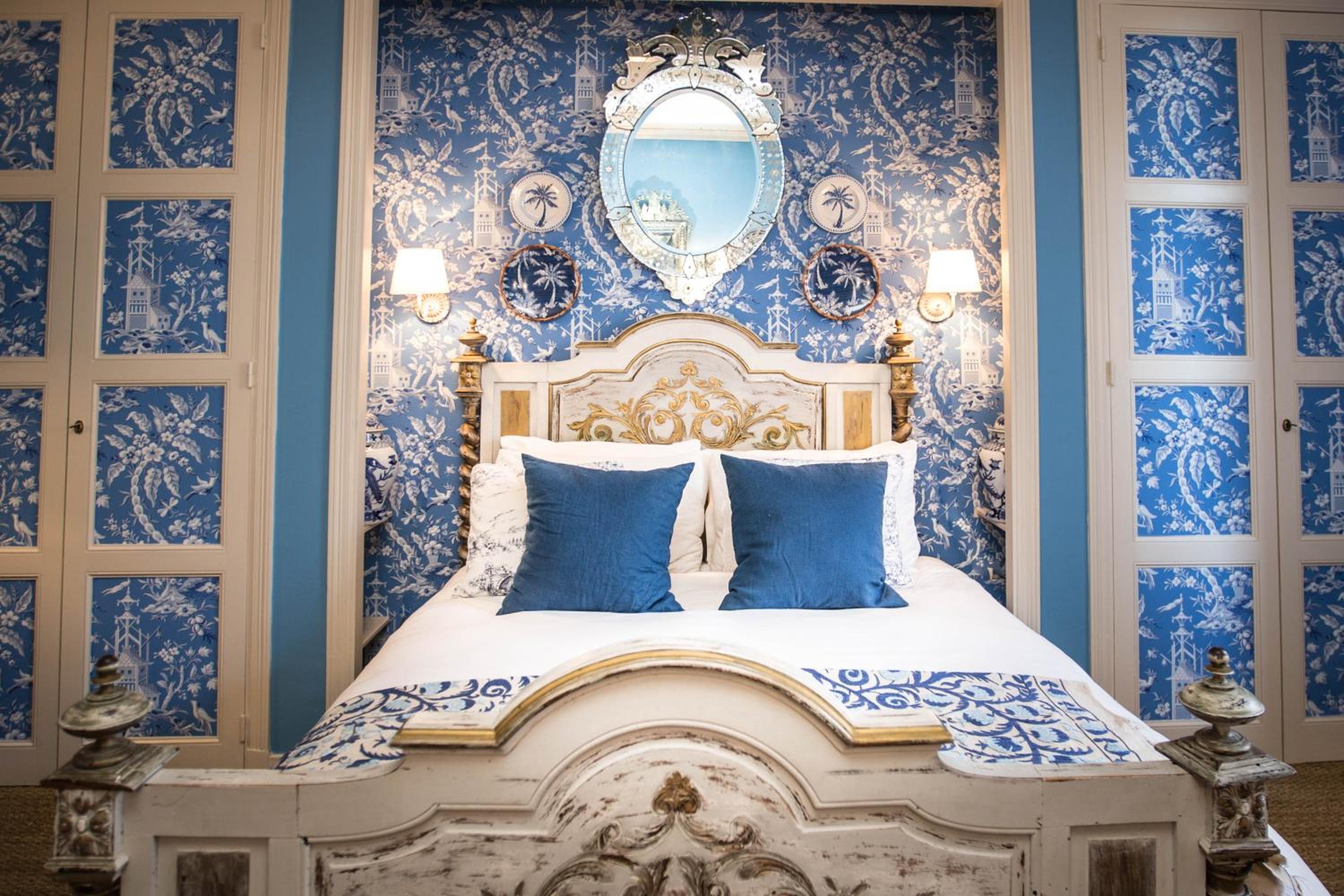 King Room with Pool View