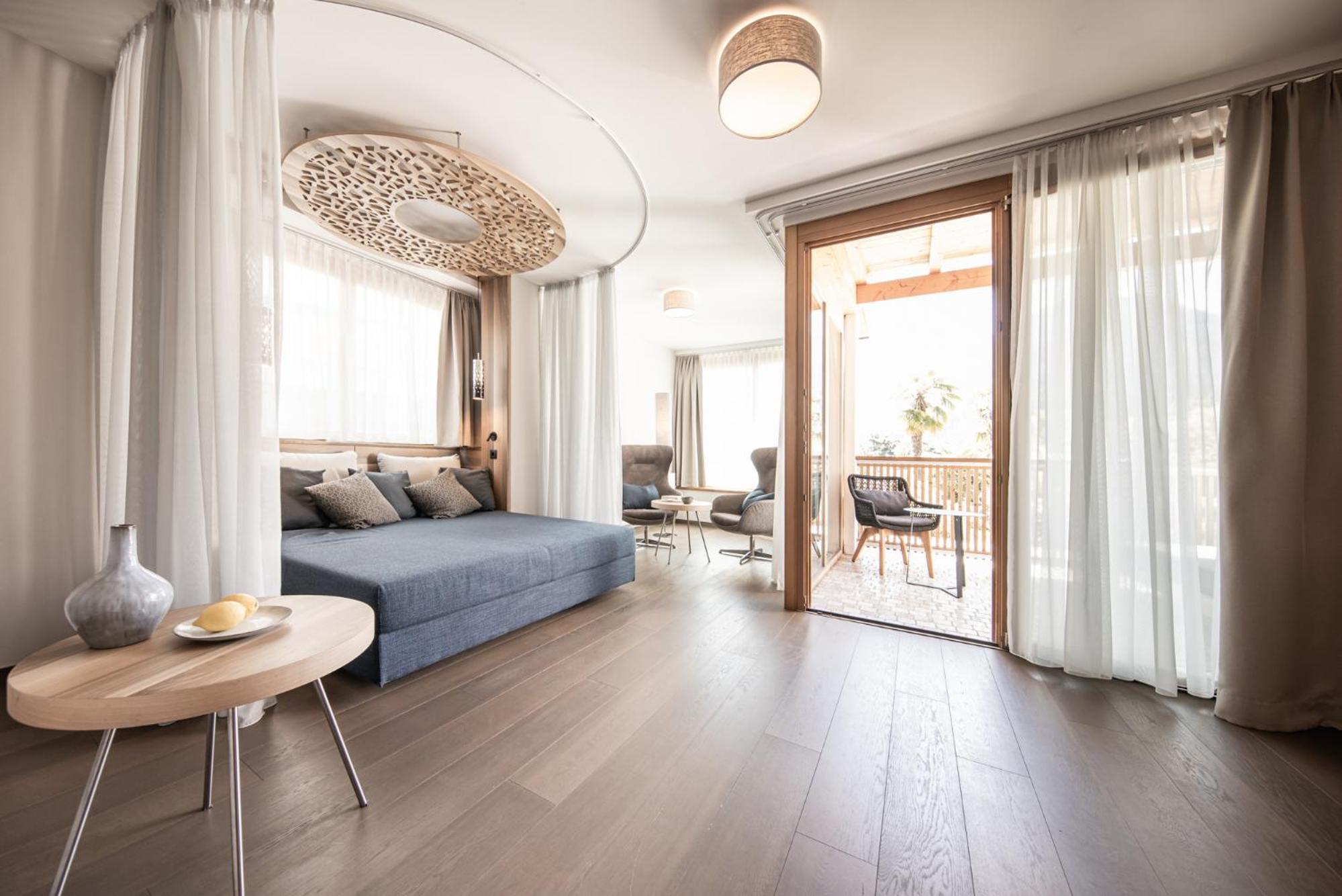 Deluxe Suite - Photo 2