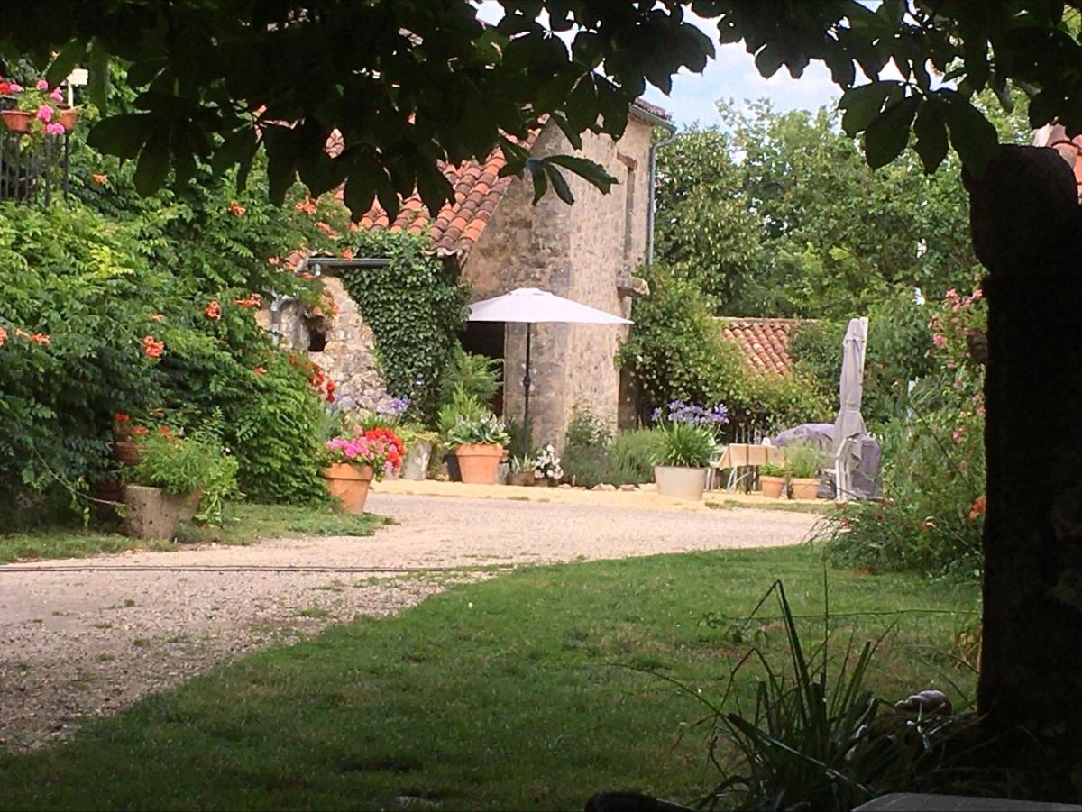 Deluxe Double or Twin Room with Garden View photo 1