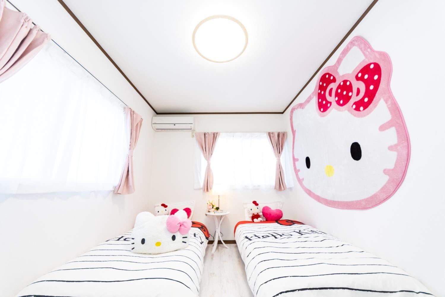 Three-Bedroom House - Photo 40