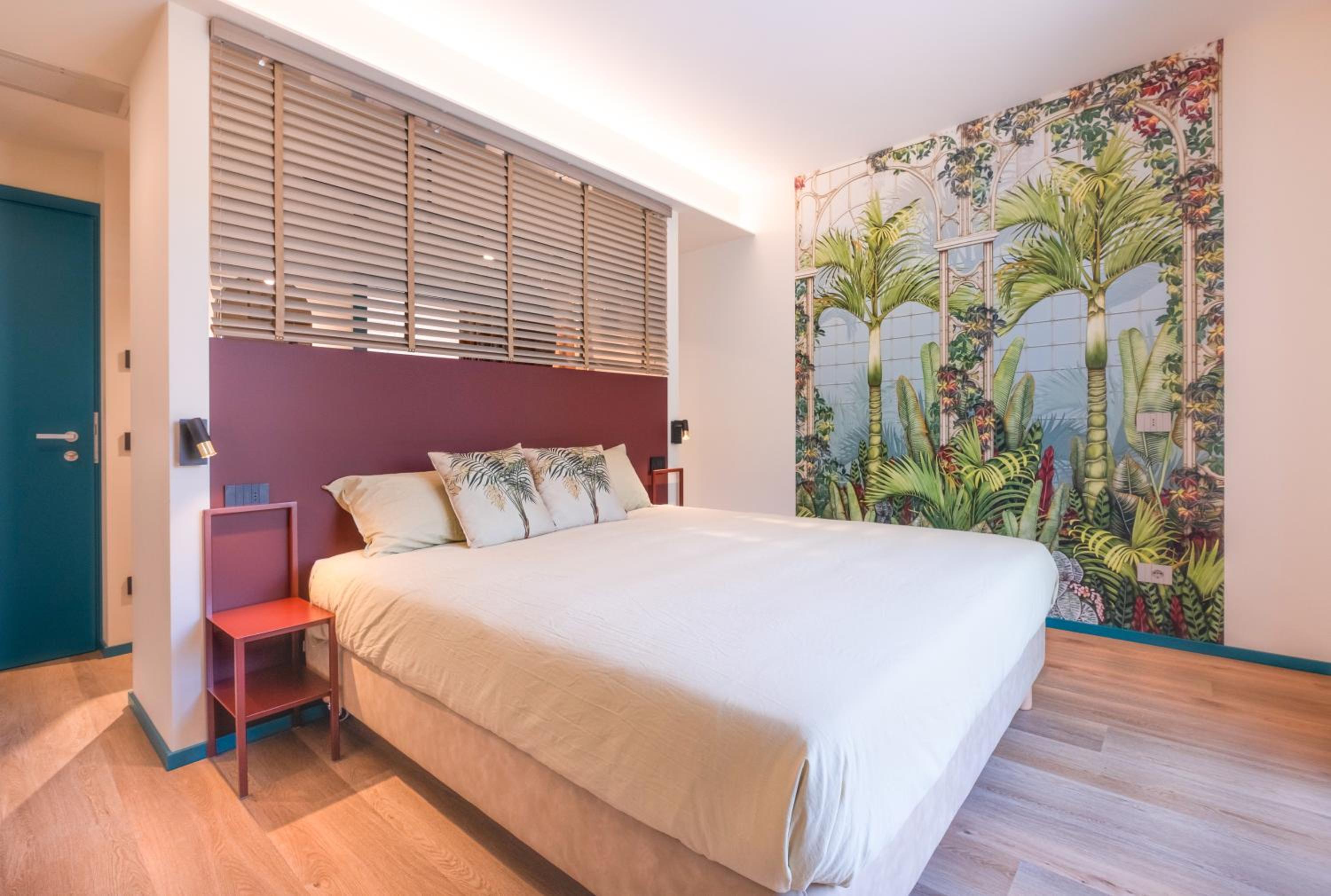 King Room with Spa Bath