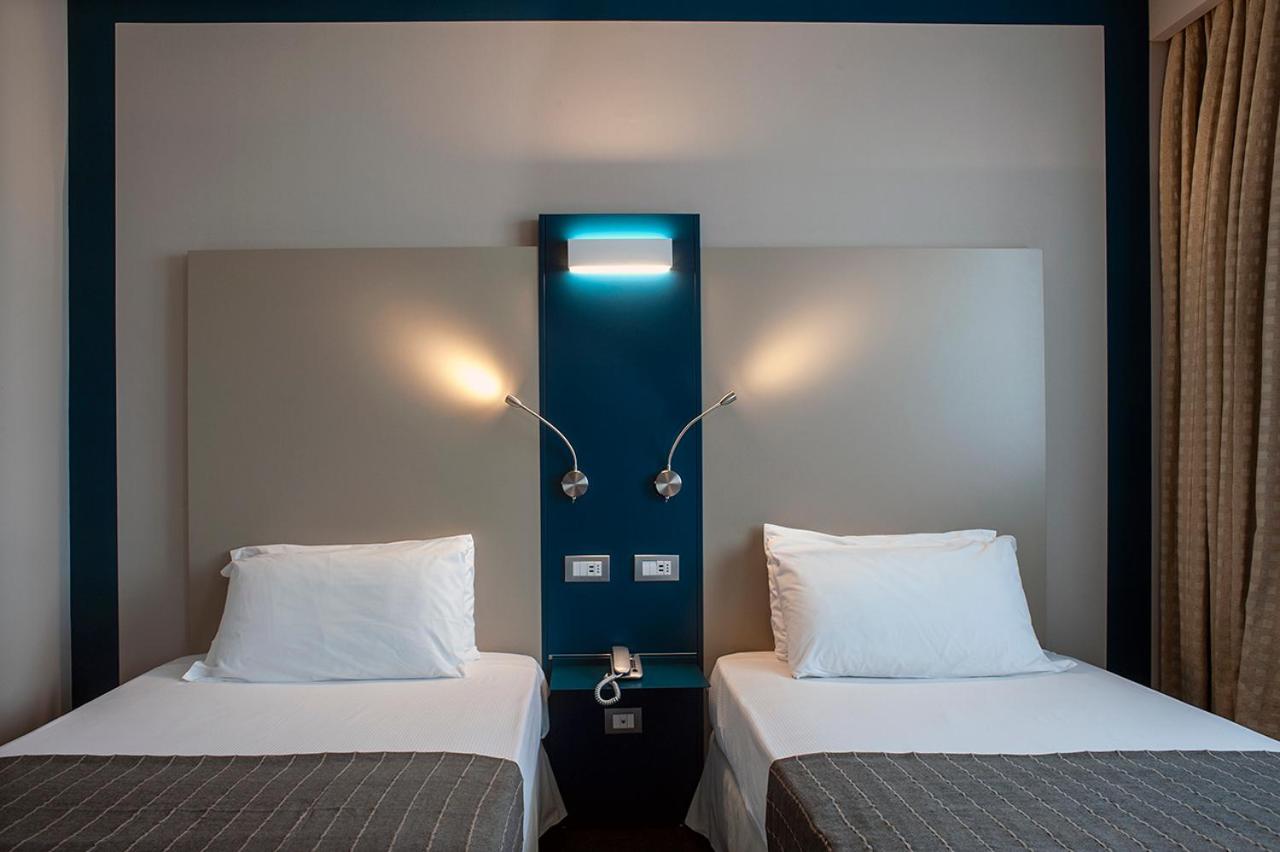 Superior Twin Room - Photo 1