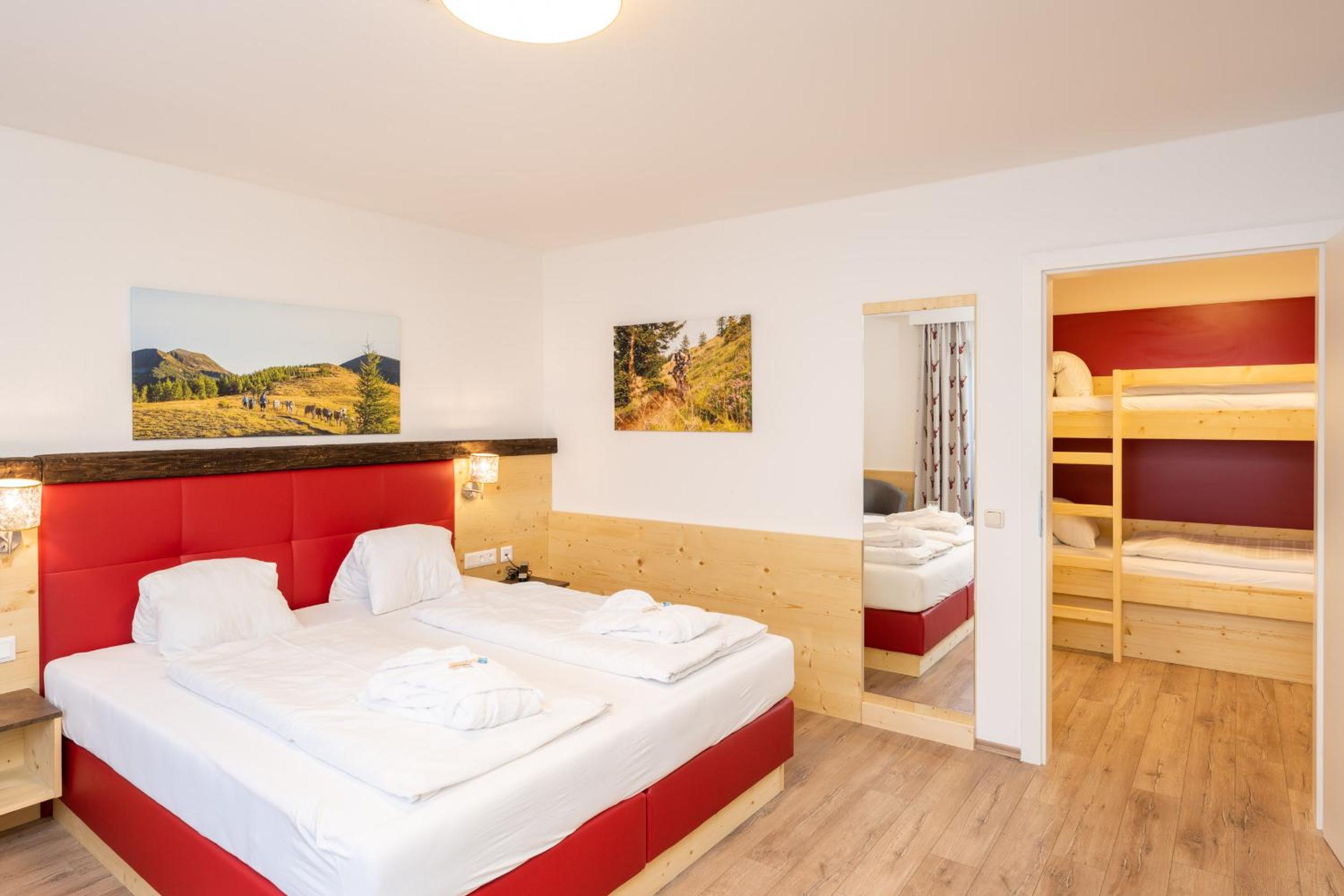 Junior Suite with Balcony photo 2