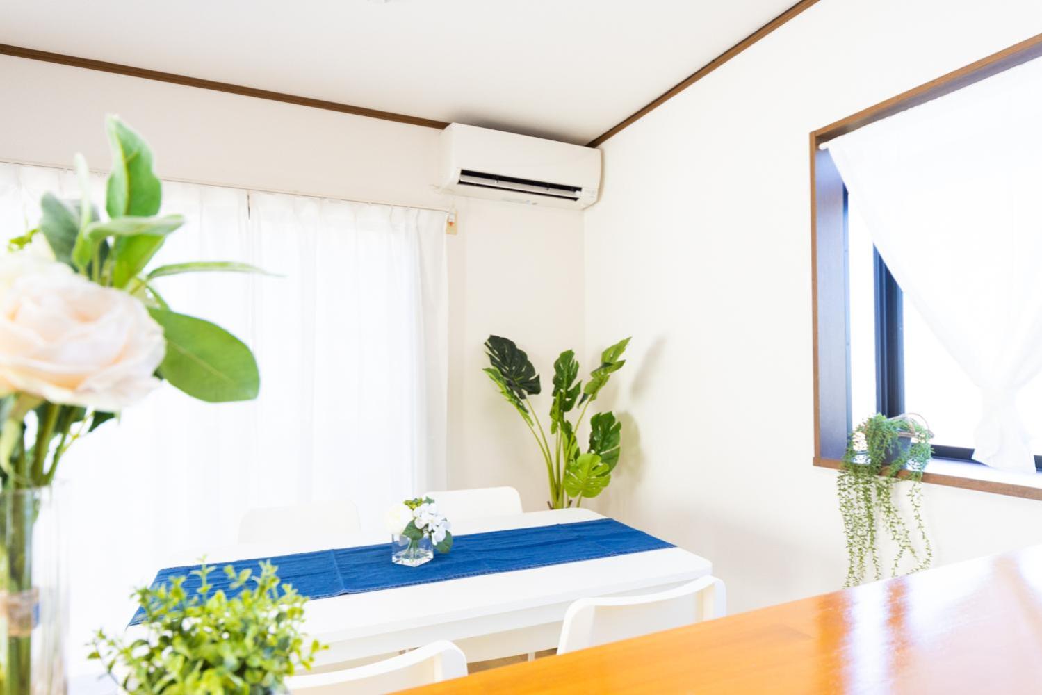 Three-Bedroom House - Photo 4