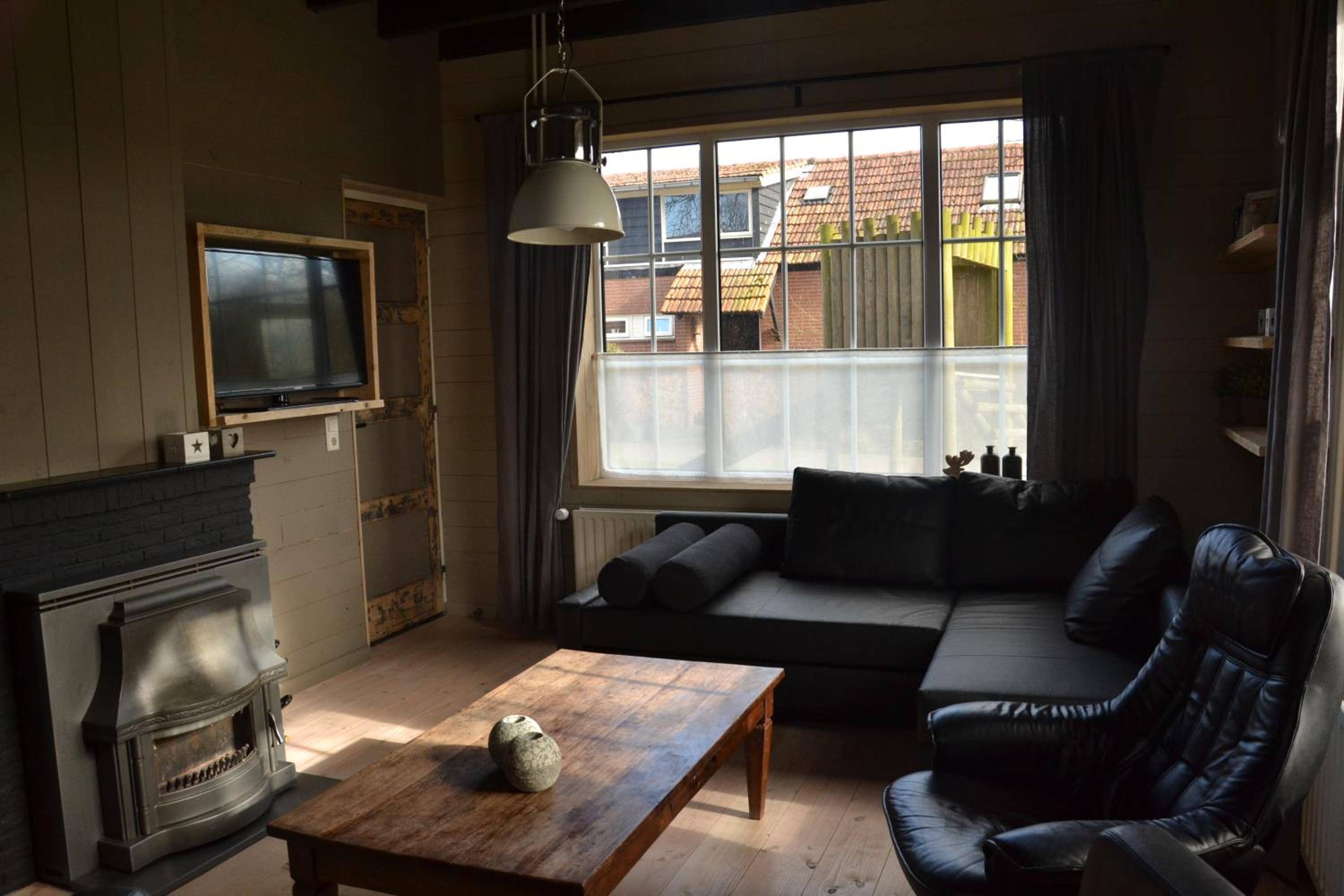 Three-Bedroom House photo 1