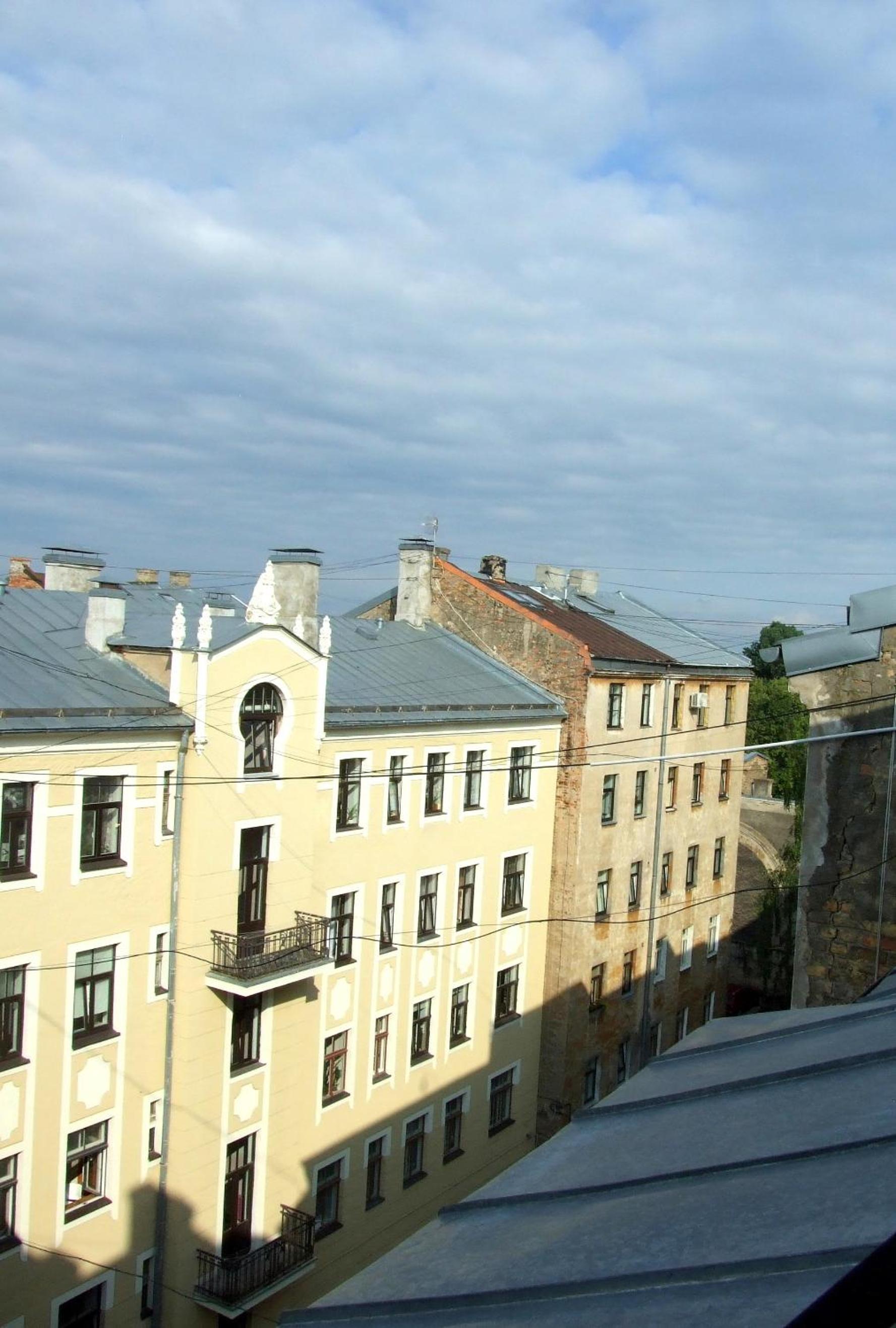 Two-Bedroom Apartment - Photo 18