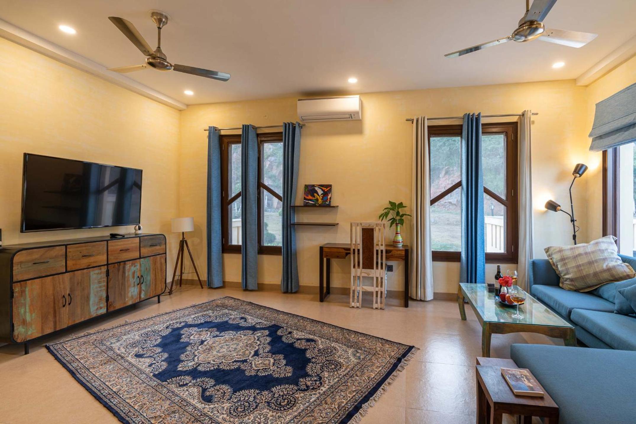 Villa photo 1