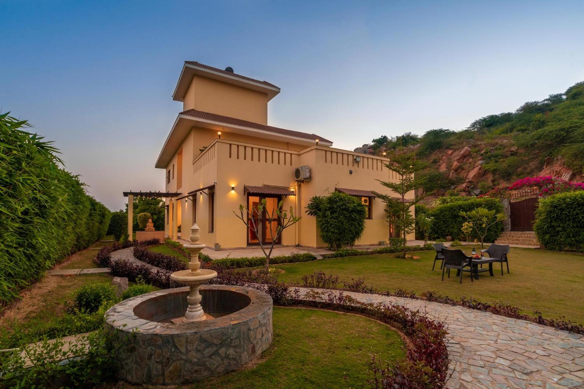 Villa photo 3