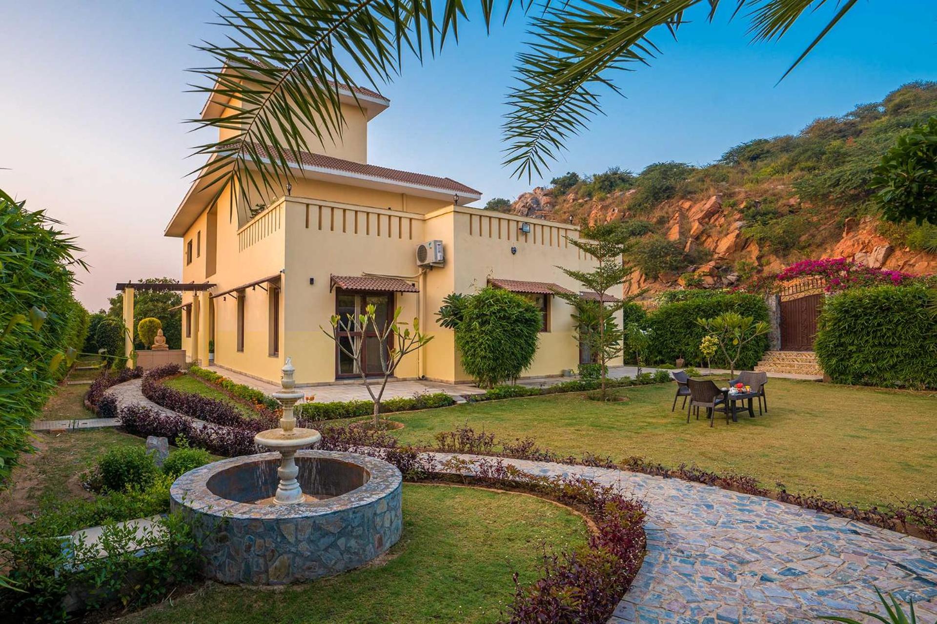 Villa photo 3