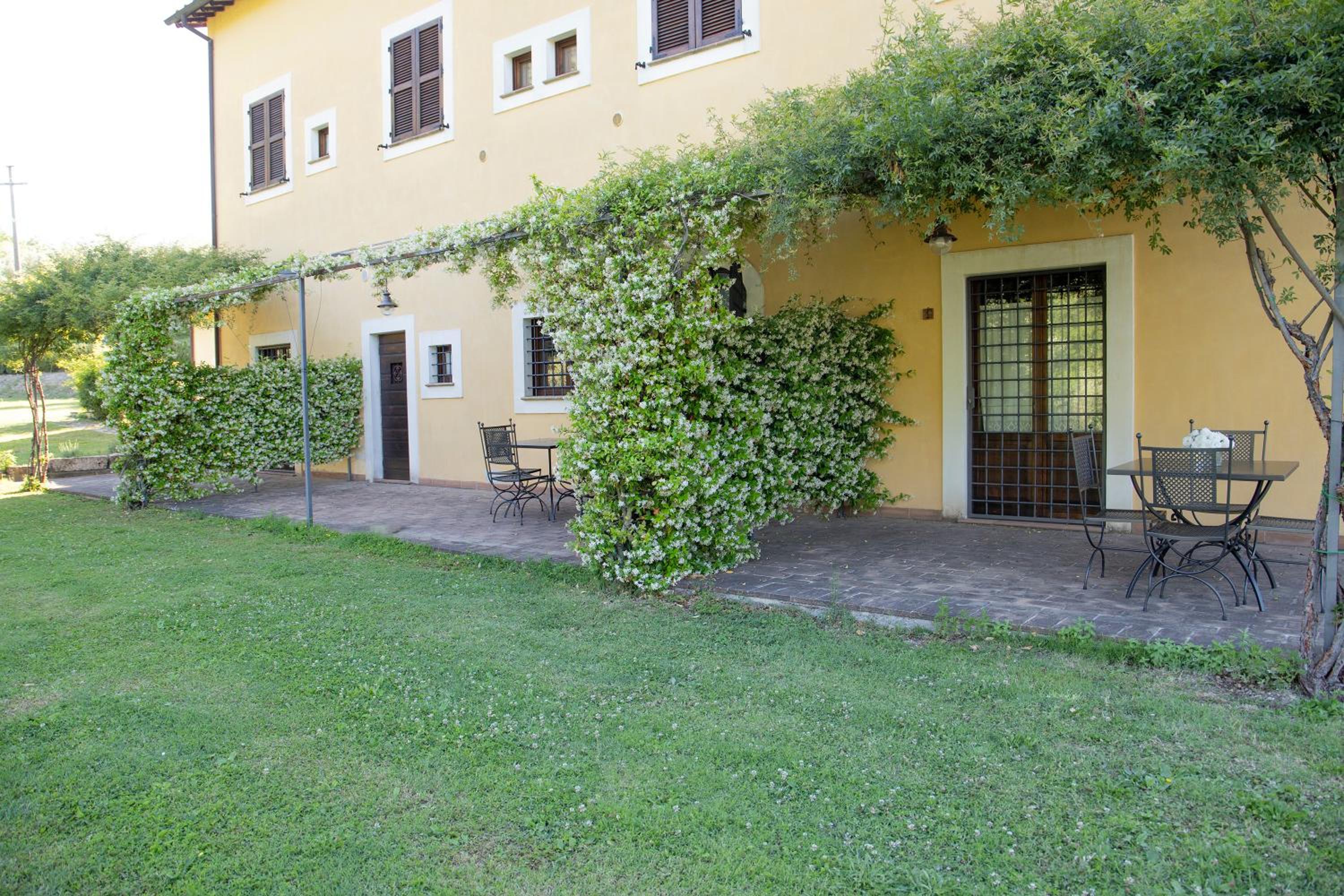 Double or Twin Room with Garden View photo 3