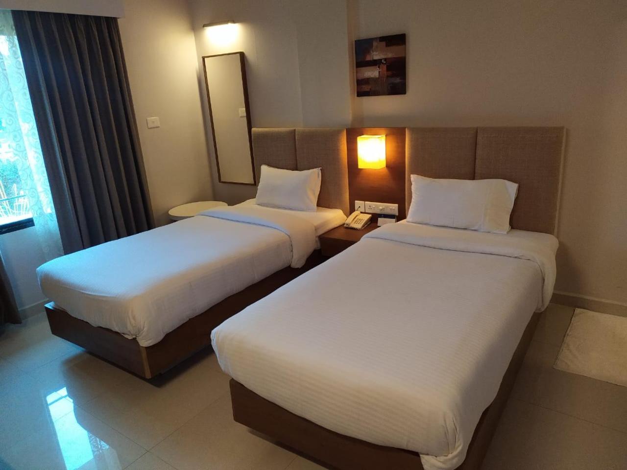 Deluxe Twin Room - Photo 1