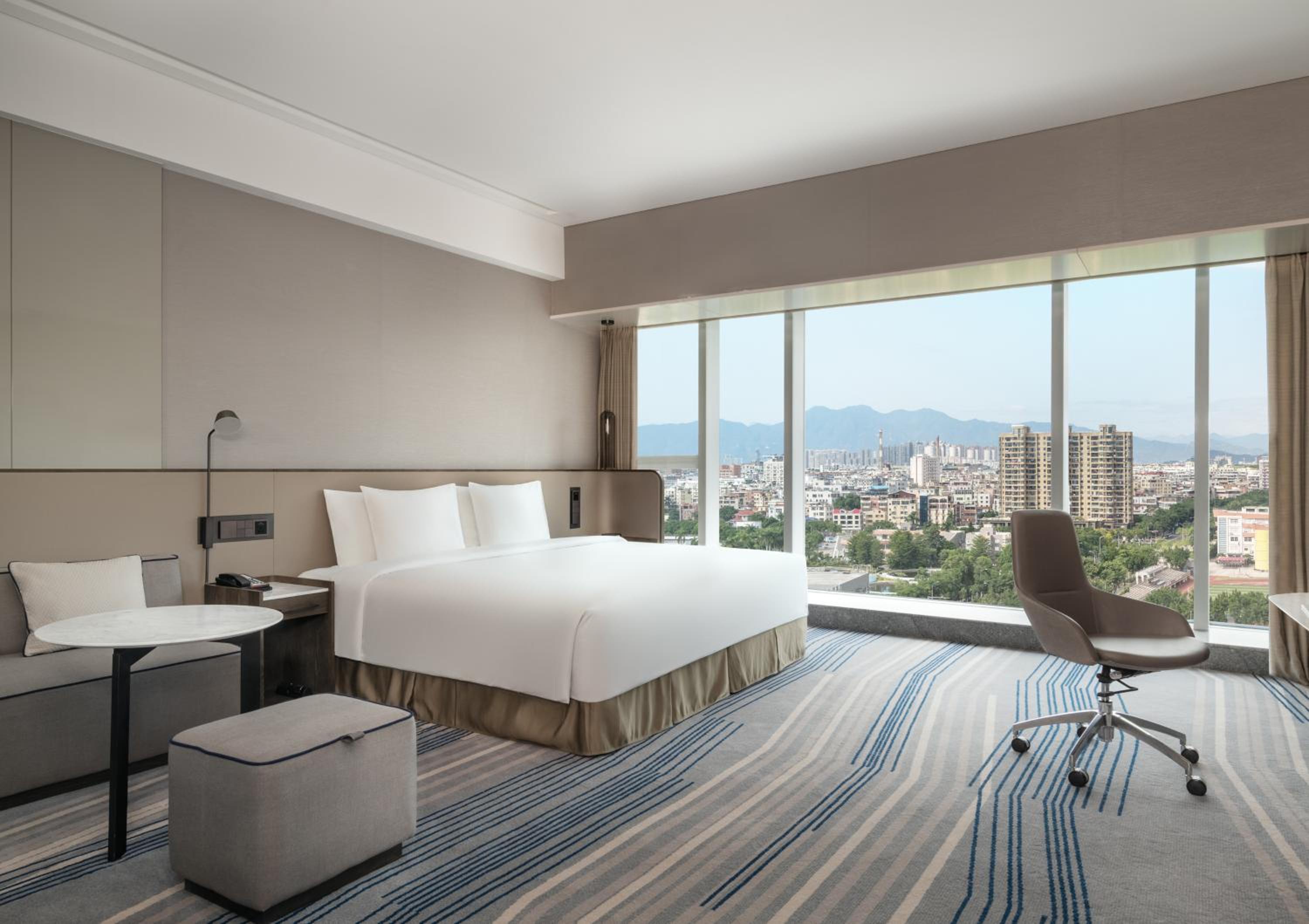 Standard King Room - Photo 1