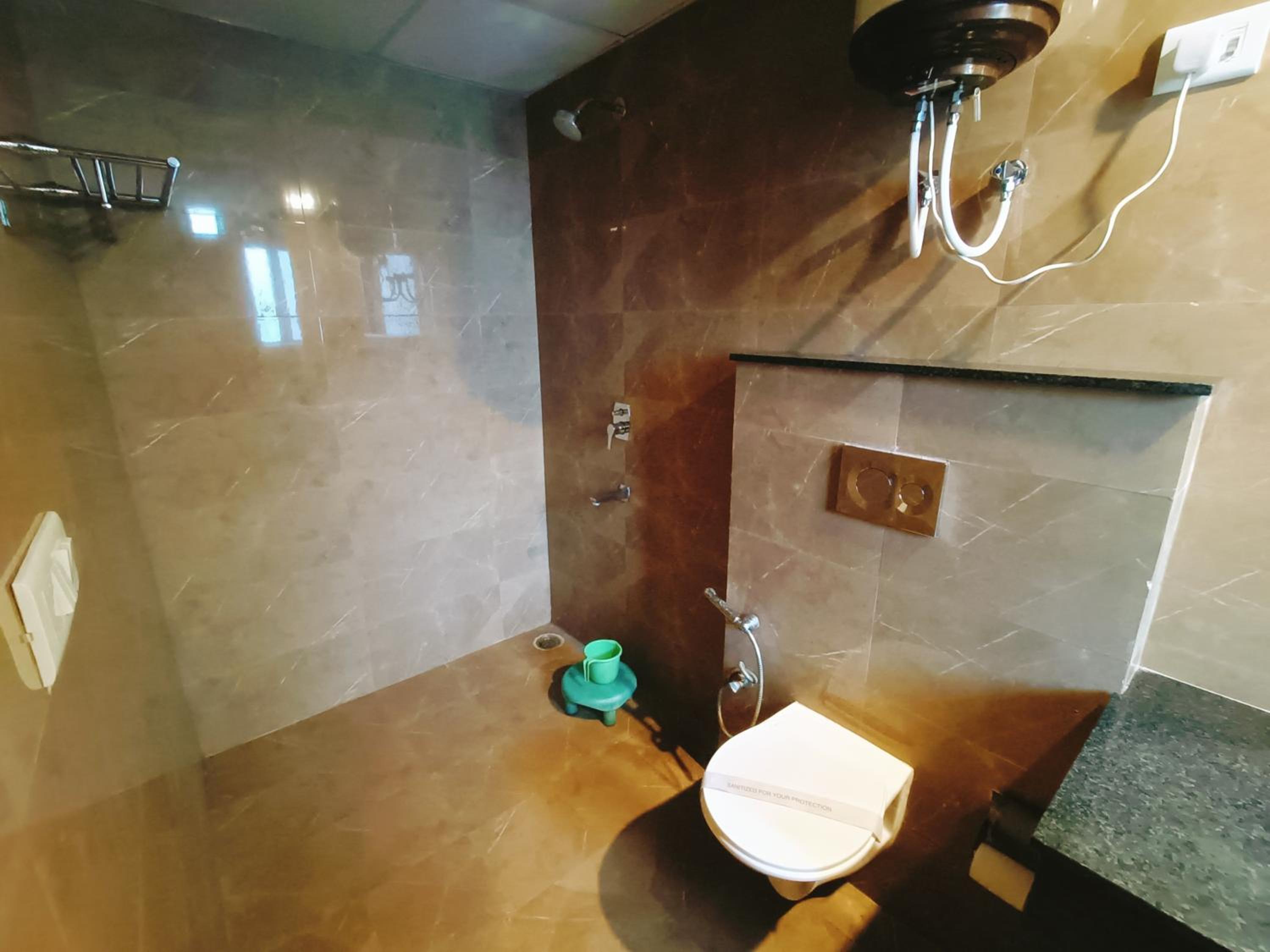 Classic Triple Room - Photo 22