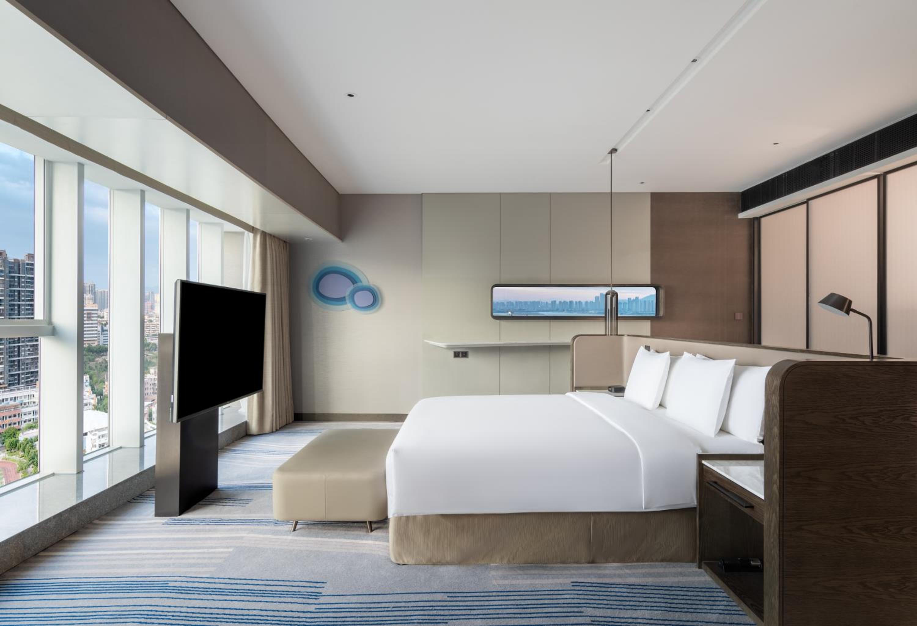 Junior King Suite with Living Area - Photo 1