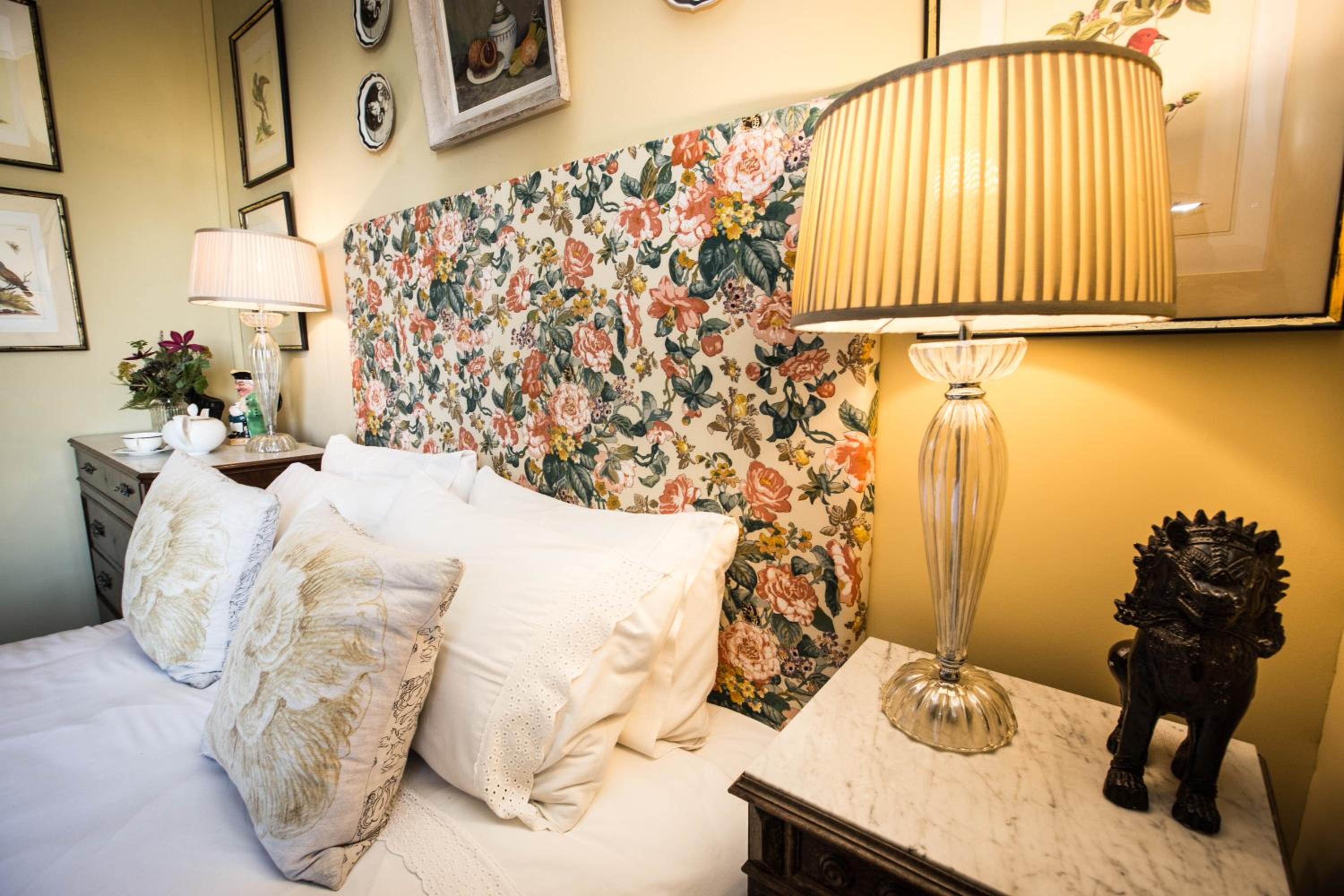 Standard King Room photo 3