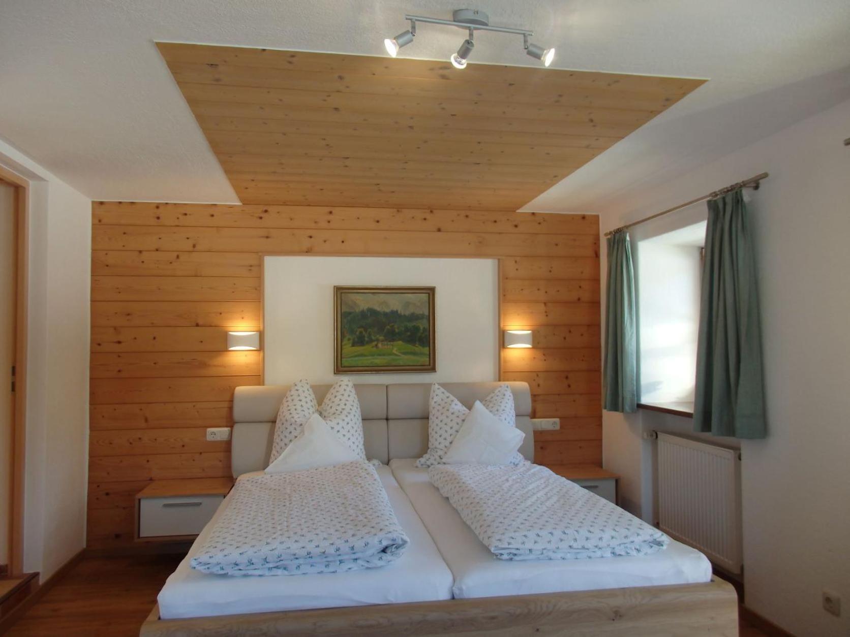 Apartment with Mountain View photo 1