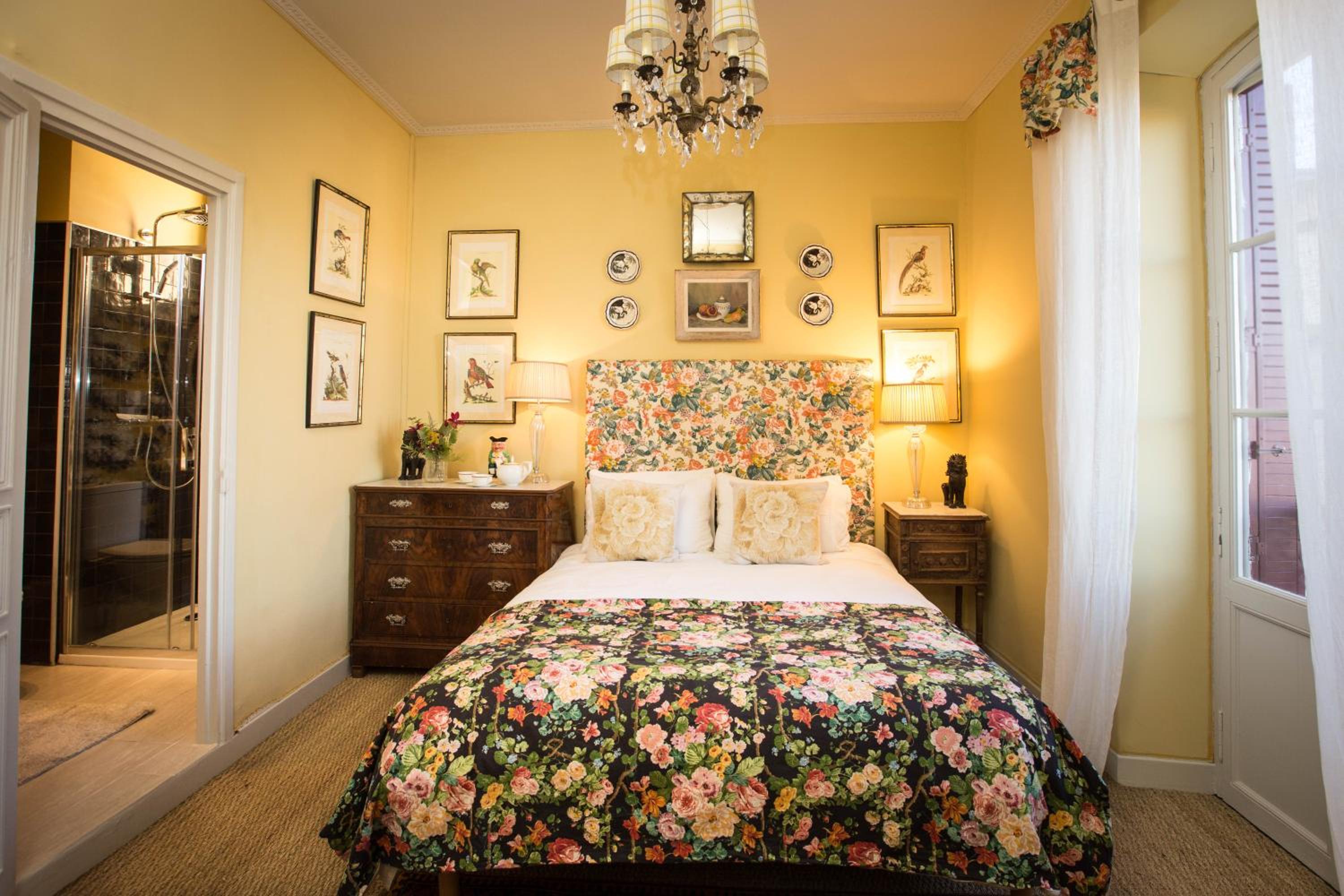 Standard King Room photo 1