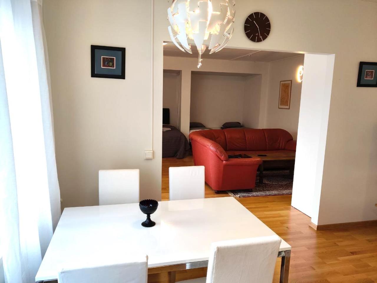 Deluxe Family Suite - Photo 7