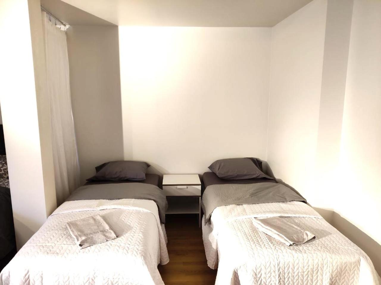 Deluxe Family Suite - Photo 5