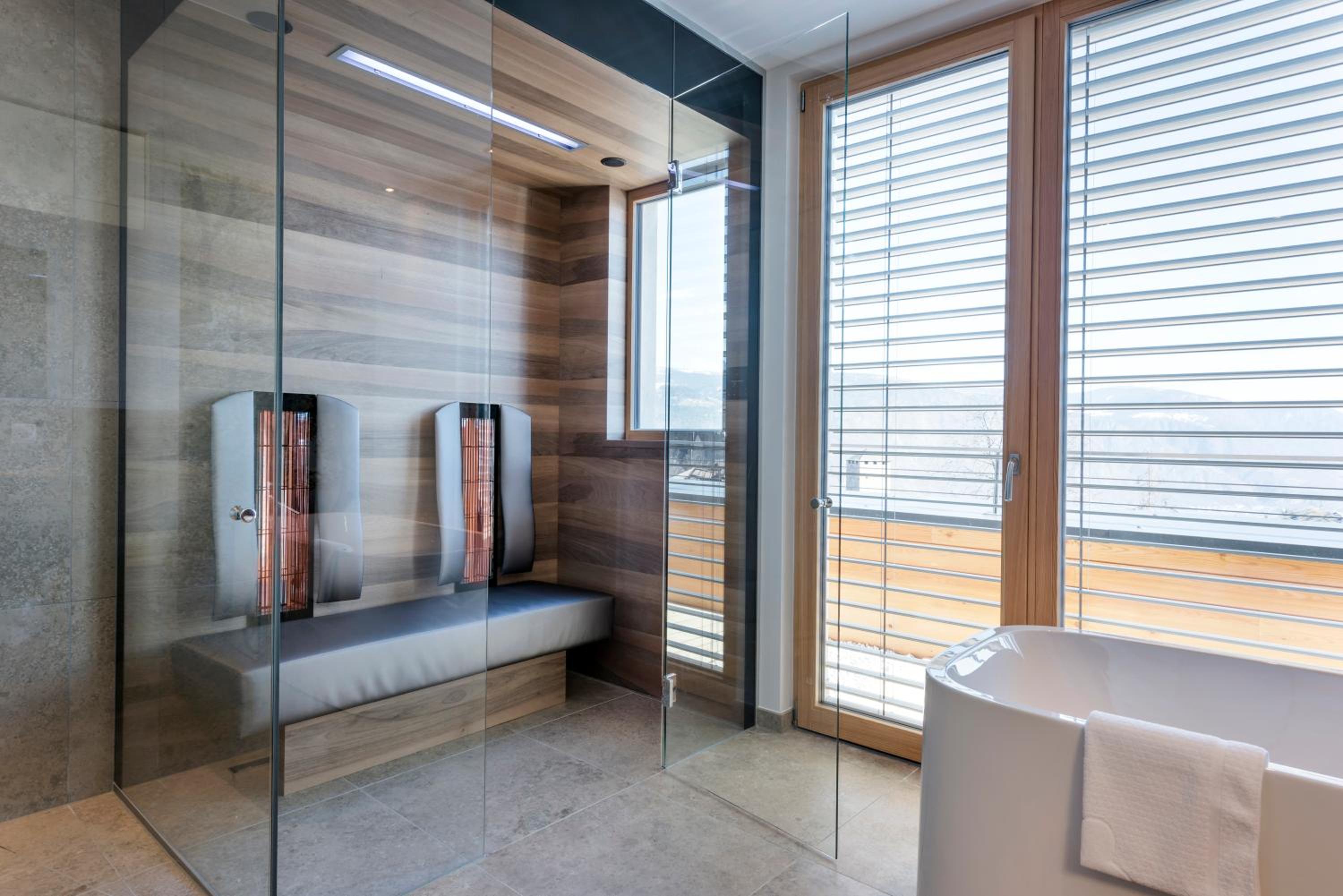Suite with Infrared Sauna