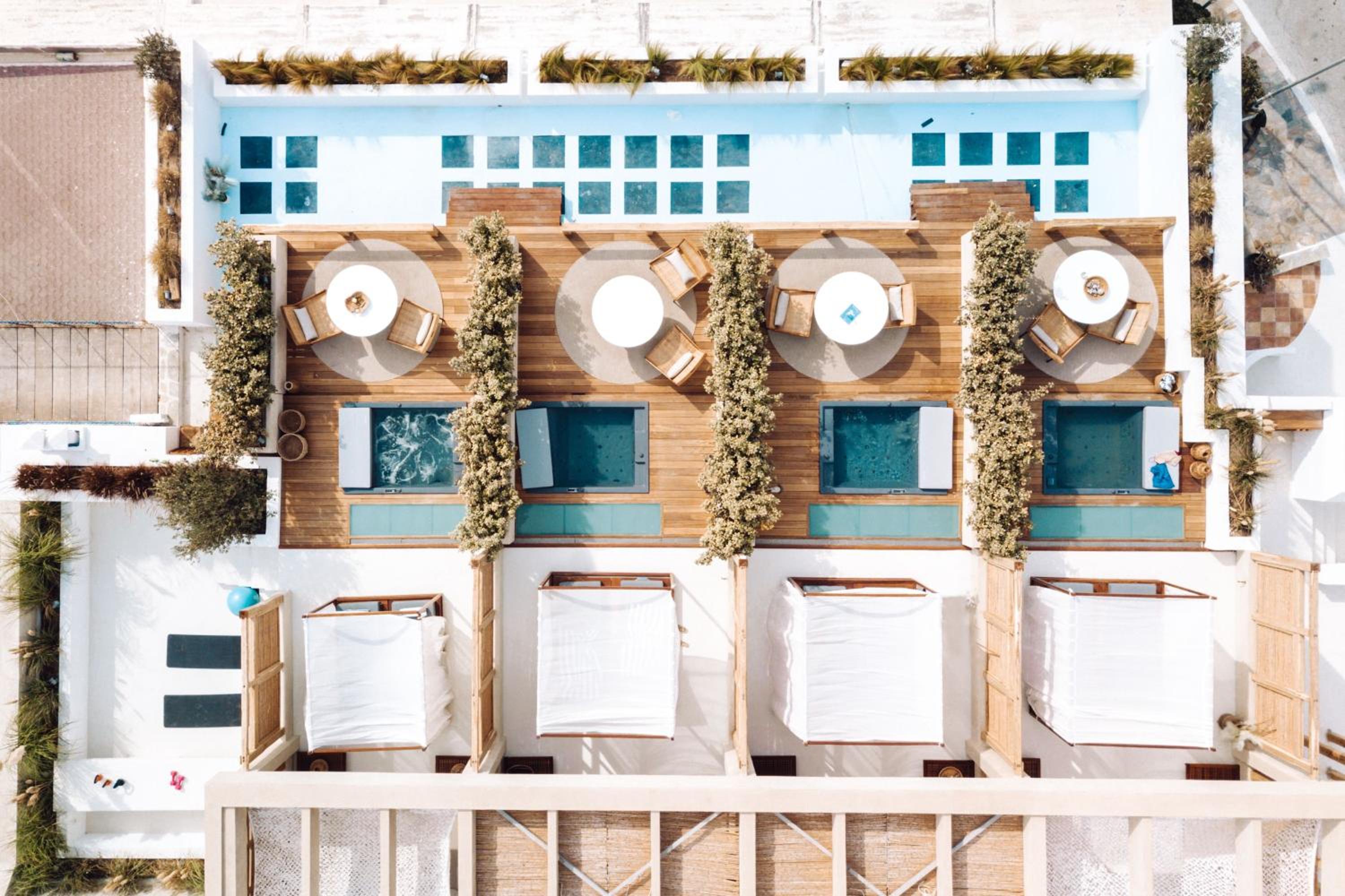 Sea View Meditation Suite with outdoor hot tub & day bed  photo 2