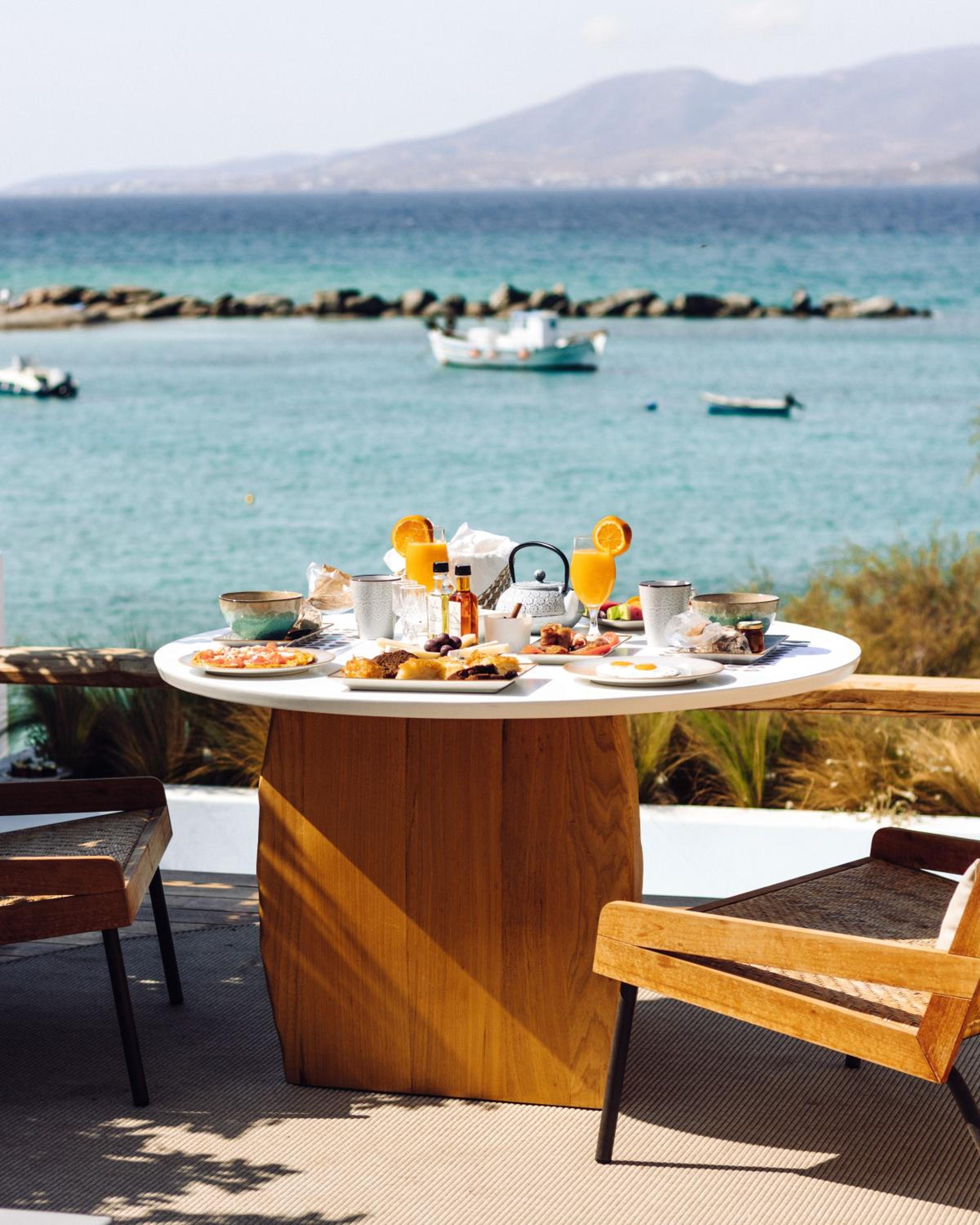 Sea View Suite with outdoor hot tub & day bed  photo 3