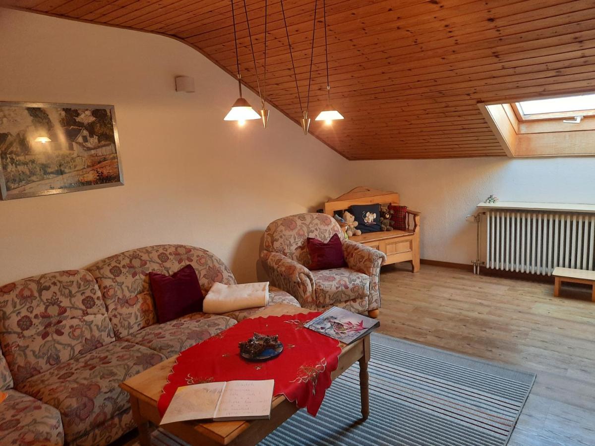 Apartment with Mountain View photo 2