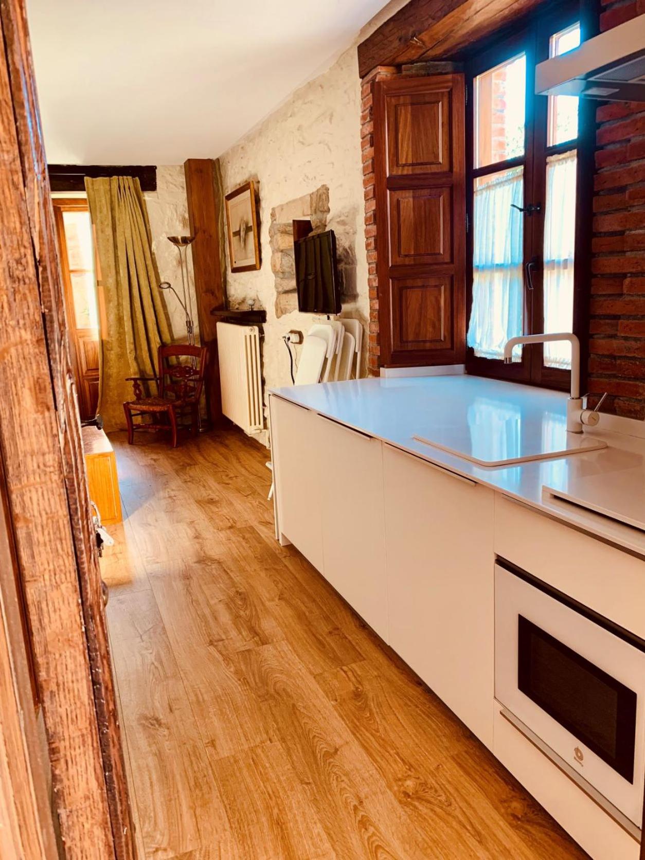 Suite with Terrace - Photo 8