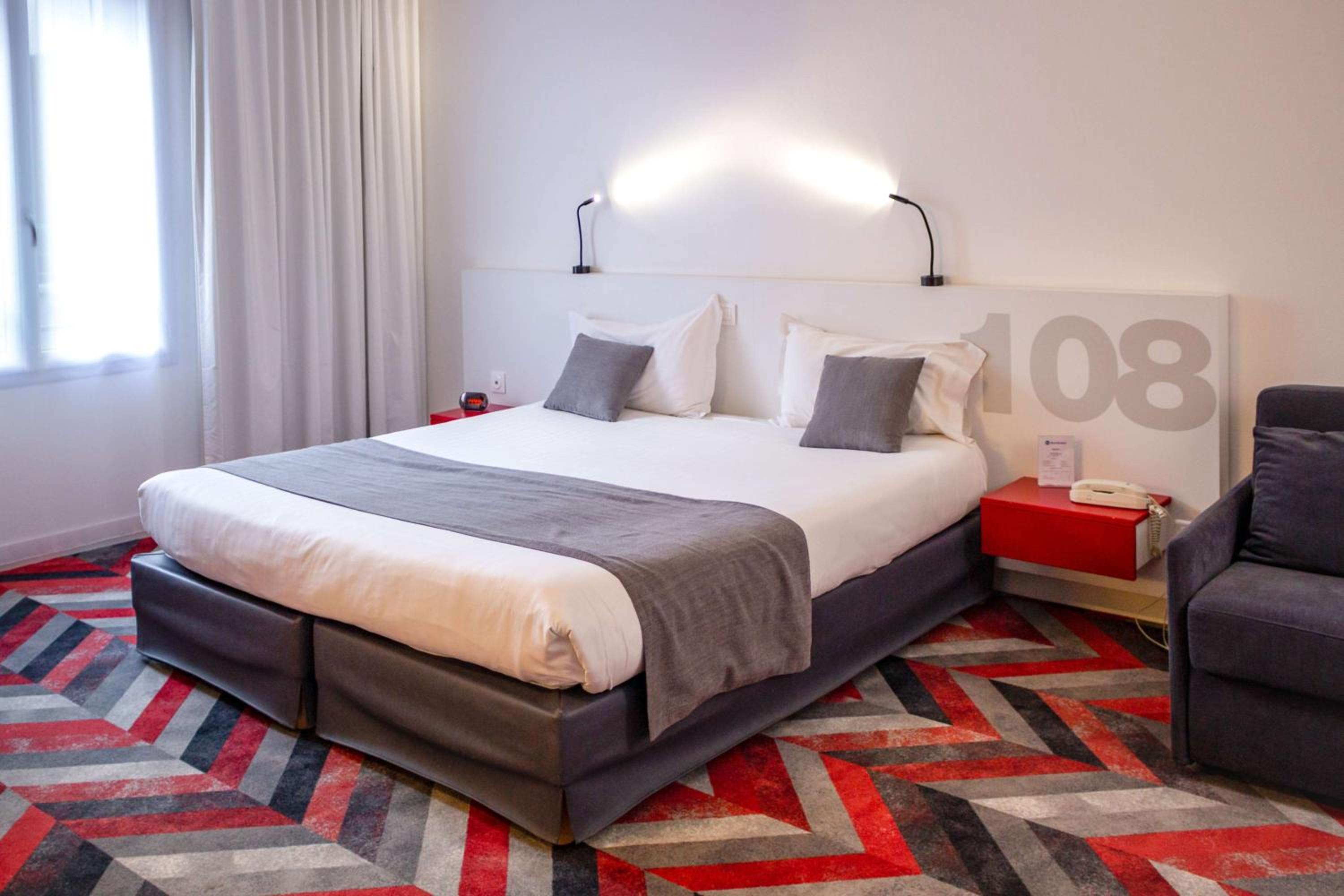 Superior King Room - Photo 1