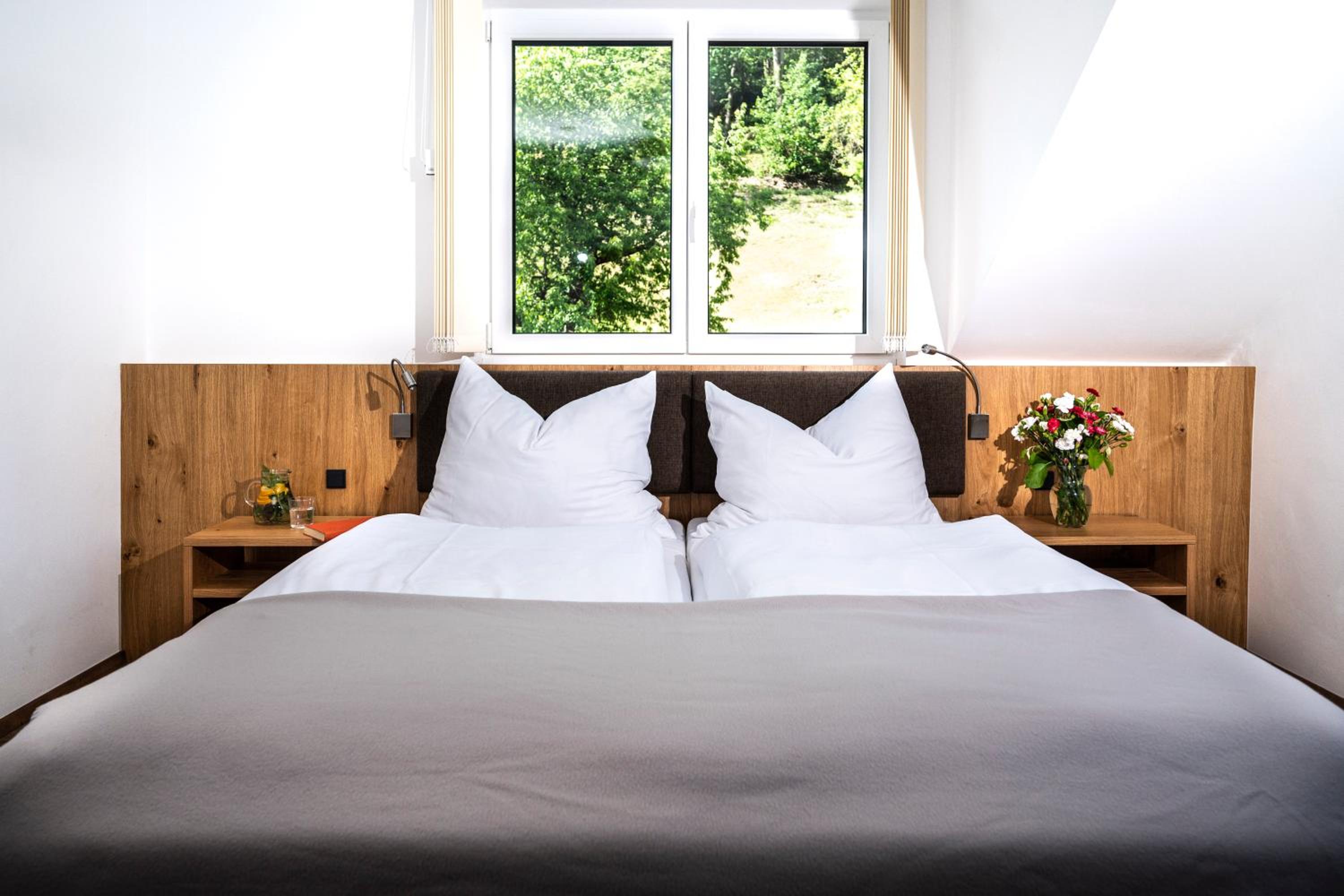 Standard Double Room with Balcony photo 2
