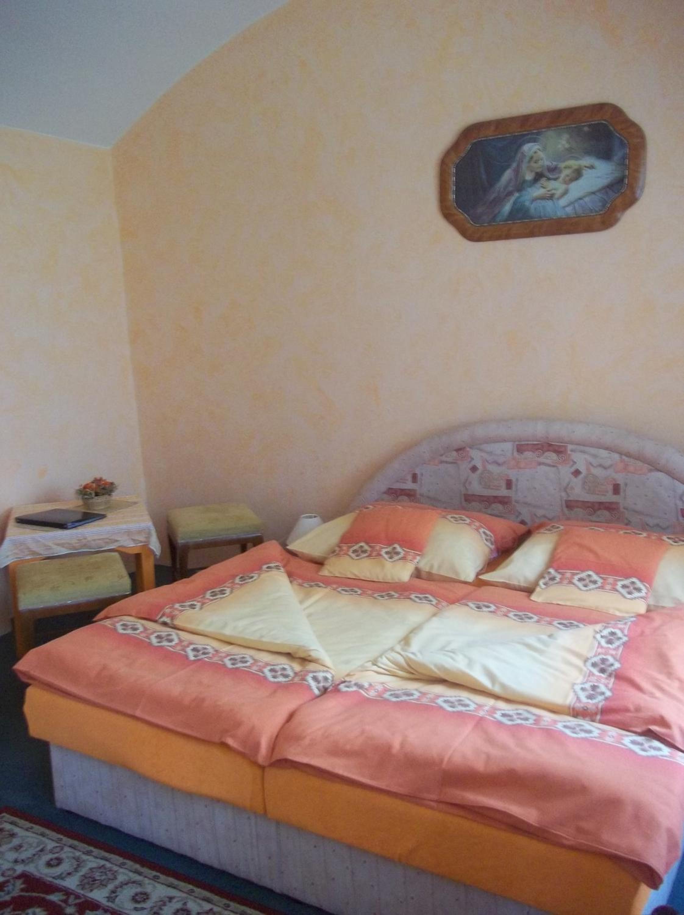 Double or Twin Room photo 3
