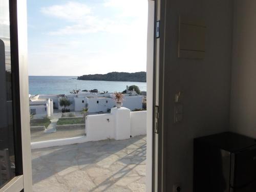 Deluxe Double Room with Balcony and Sea View