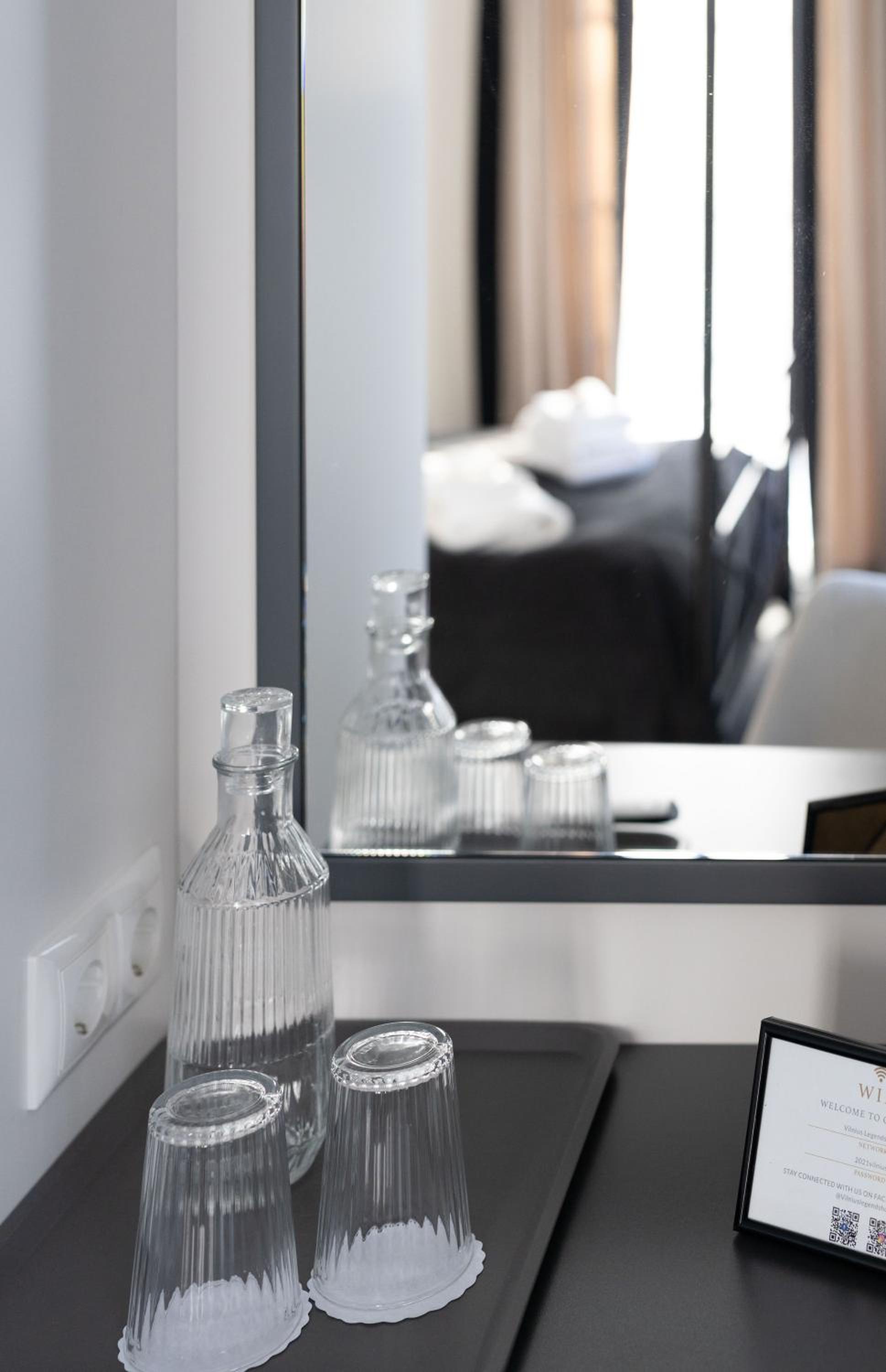 Quadruple Room with Balcony - Photo 10