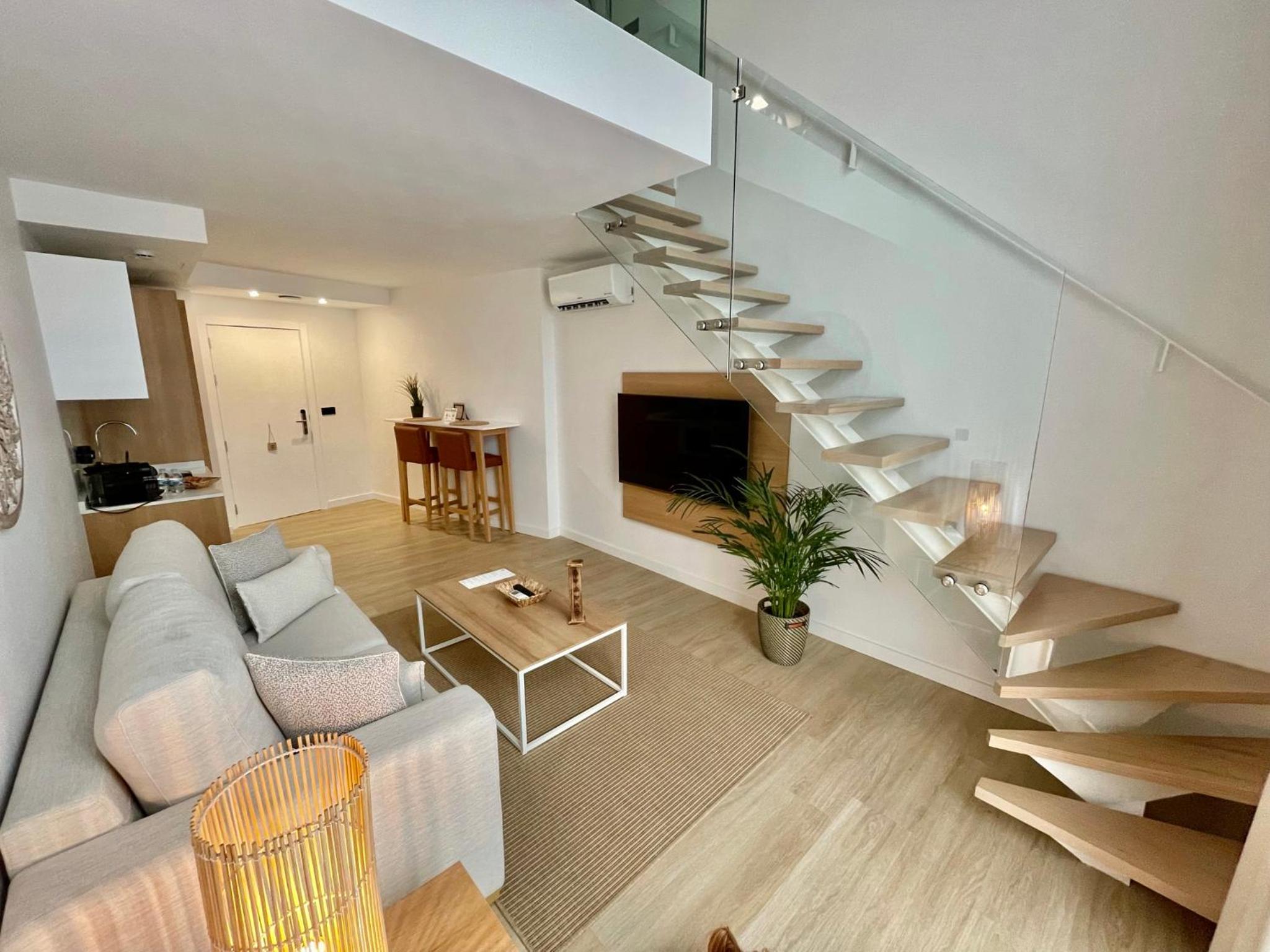 Duplex Suite - Photo 10