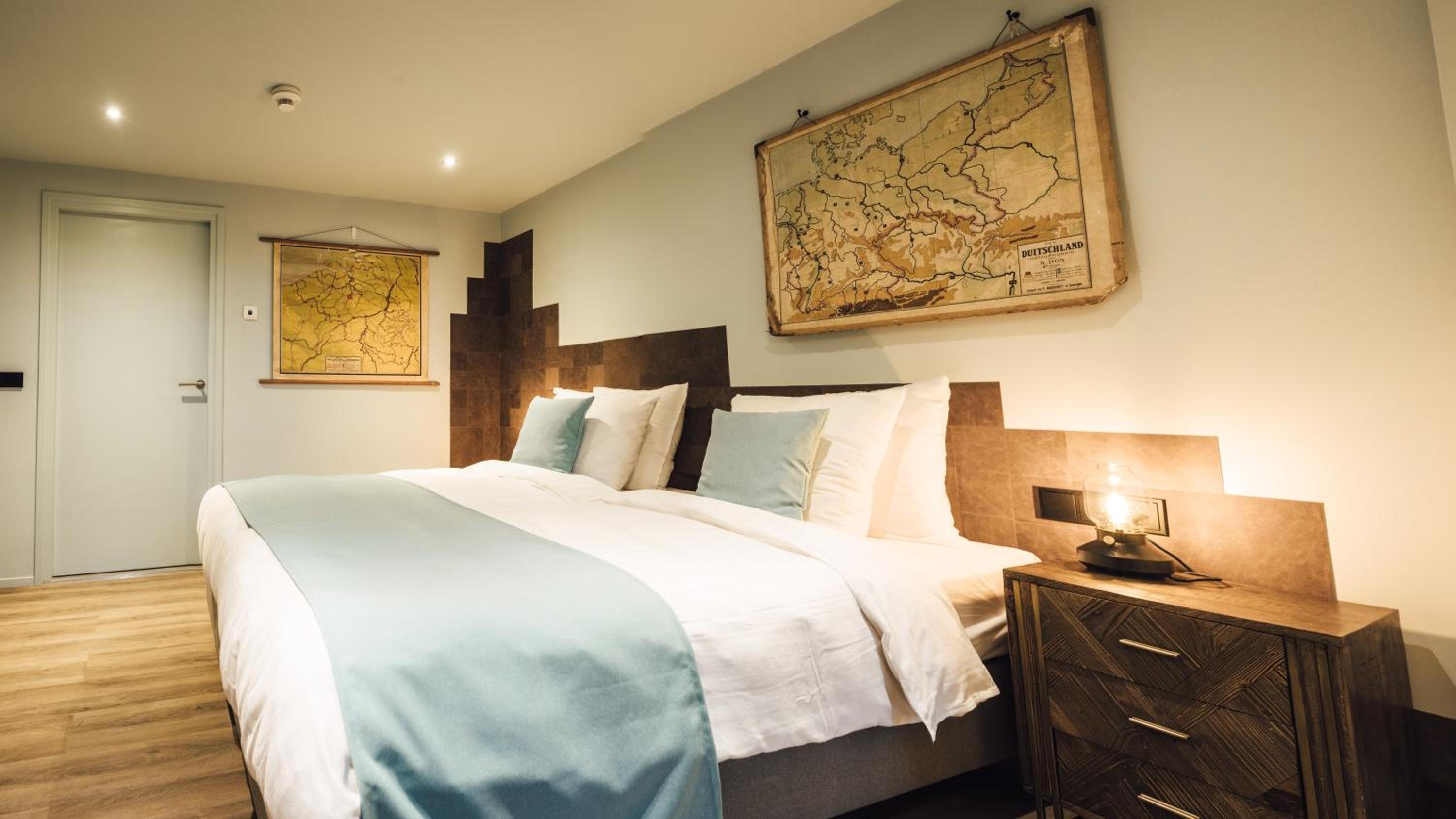 Double Room with Extra Bed - Photo 1