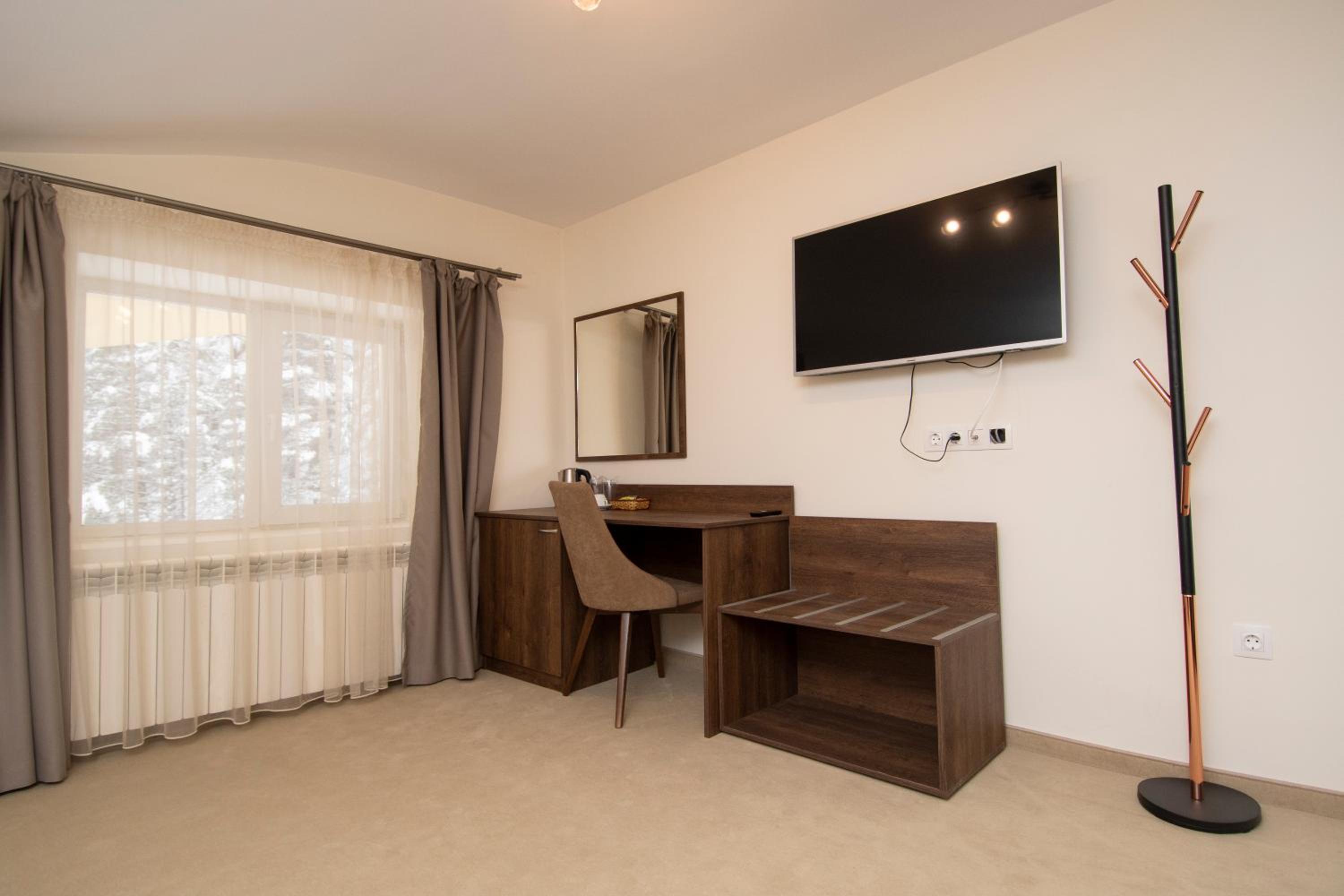 Two-Bedroom Apartment - Photo 3