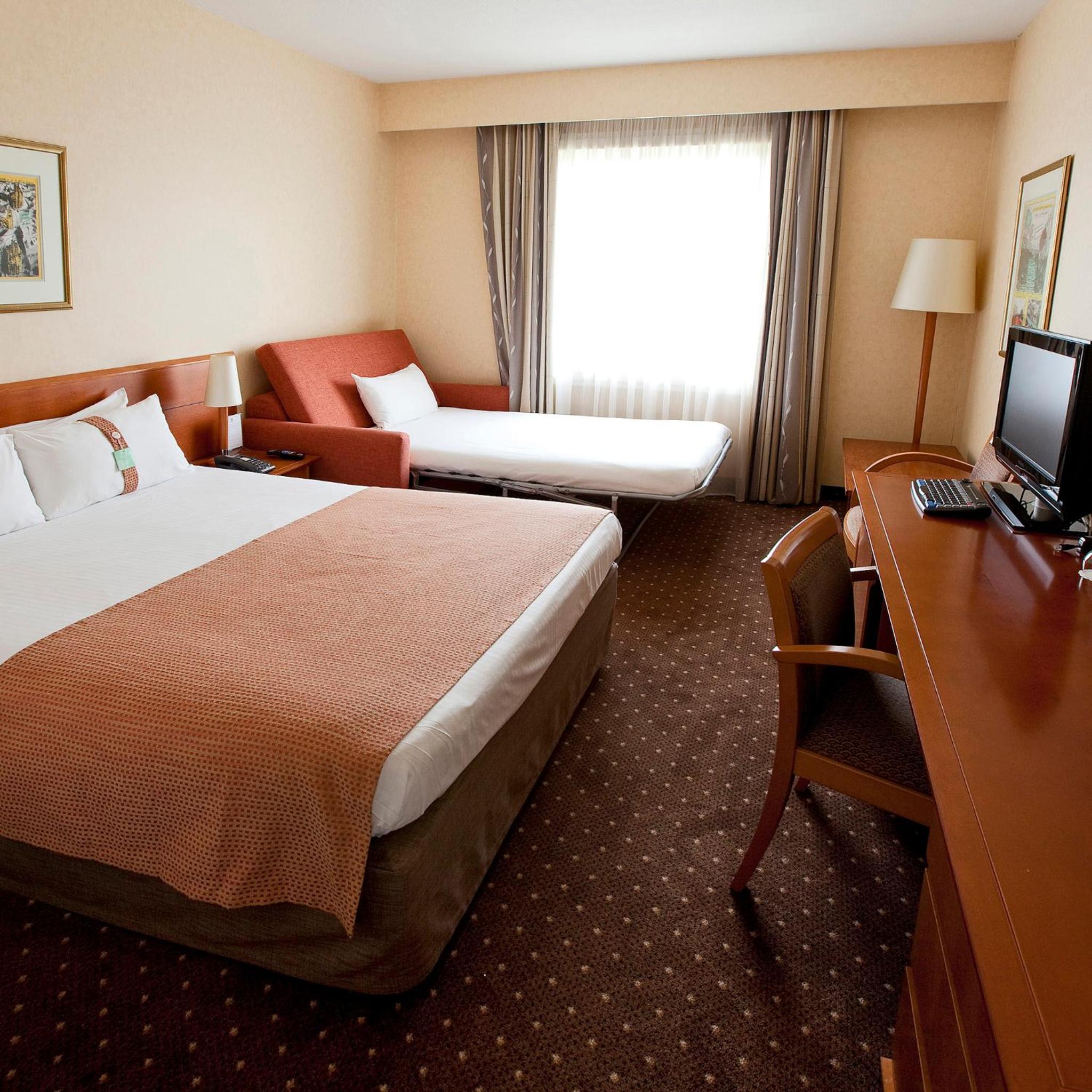 Standard Double Room with Sofa Bed