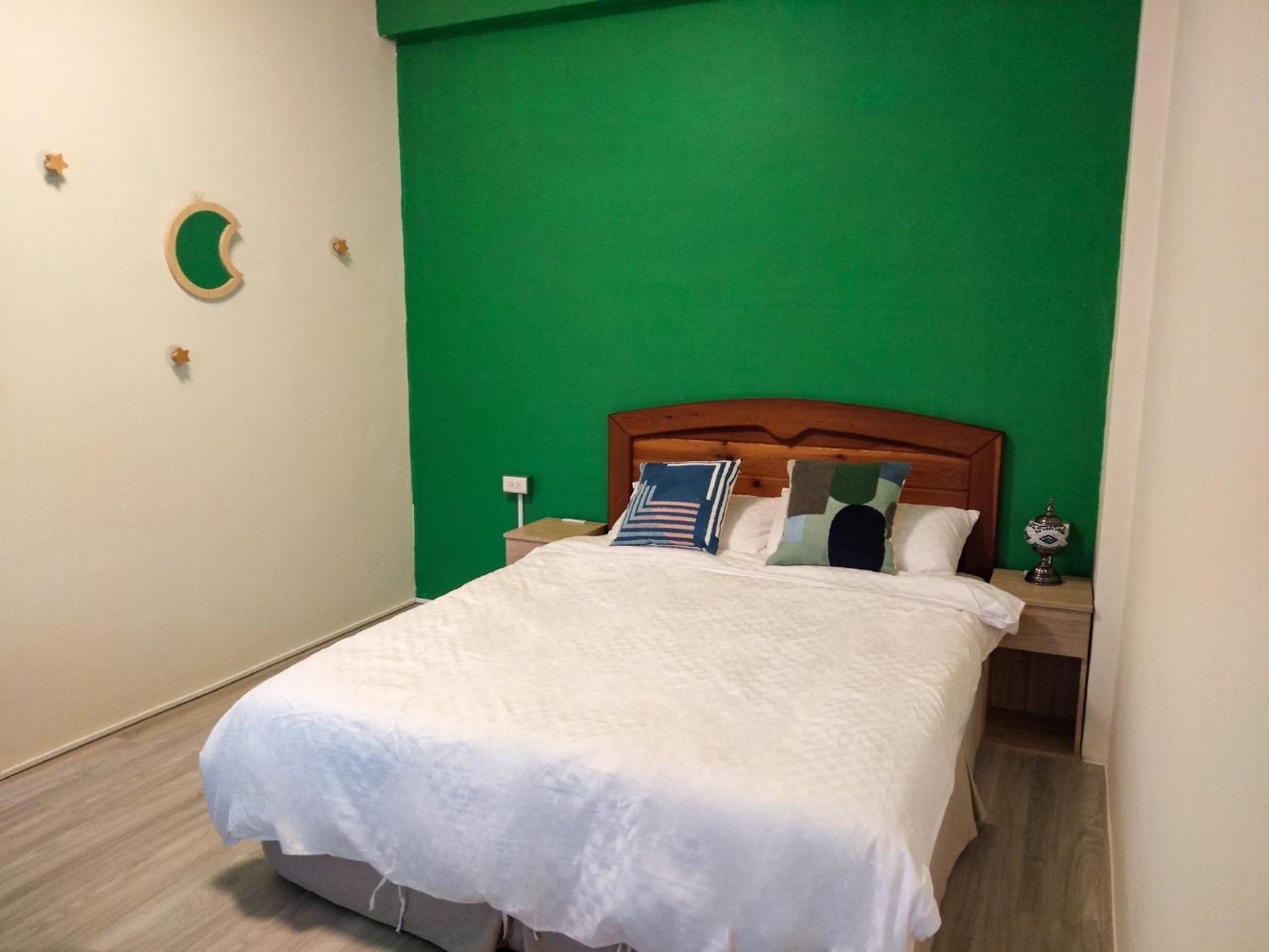 Double Room with Shared Bathroom photo 1