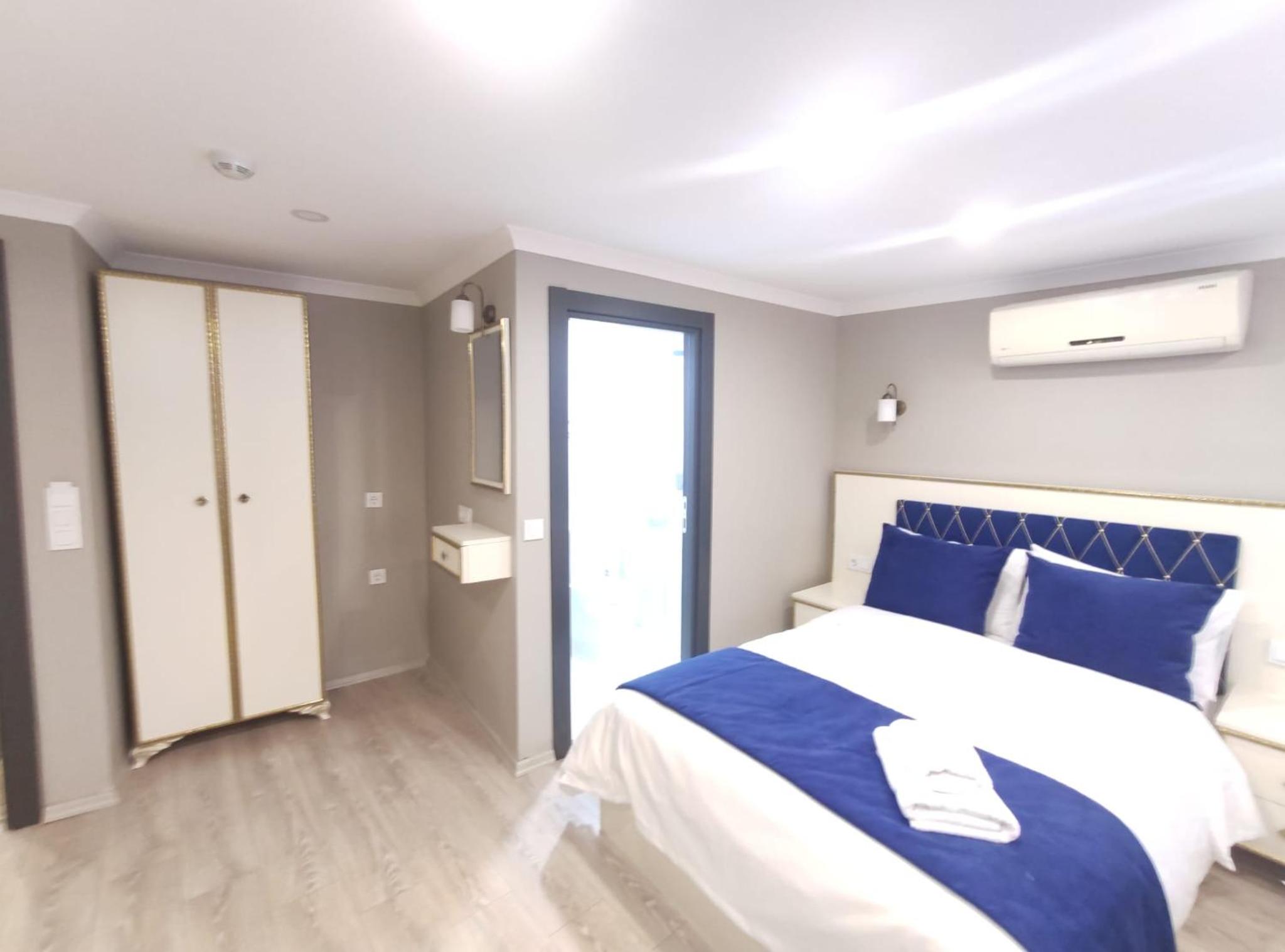 Deluxe Double Room photo 2