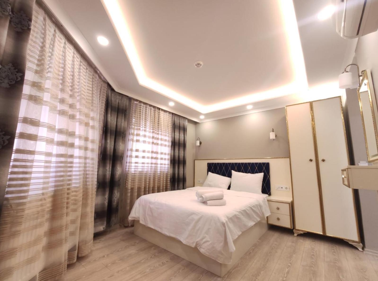 Deluxe Family Room photo 1