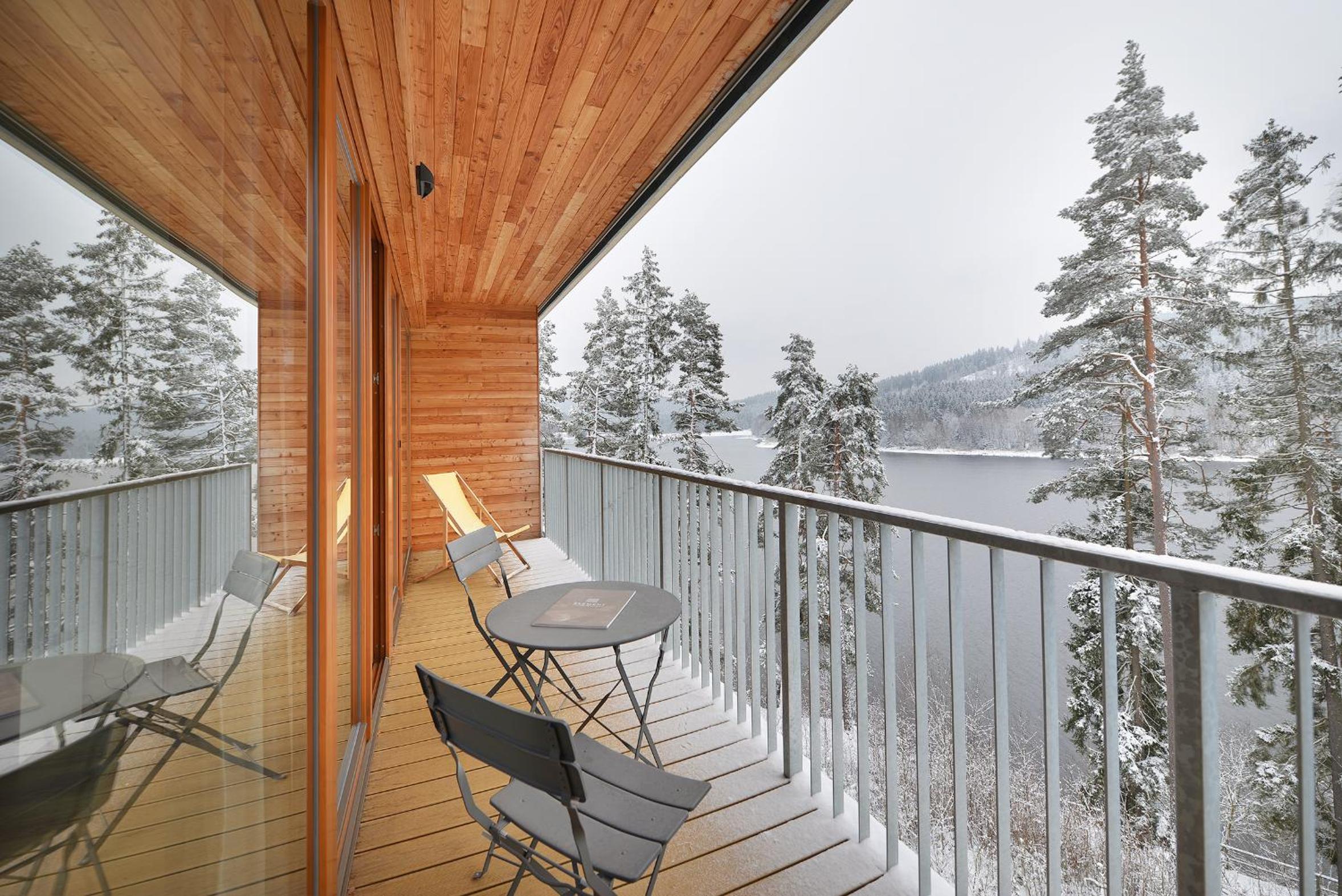 Deluxe Two-Bedroom Apartment with Sauna - Photo 11