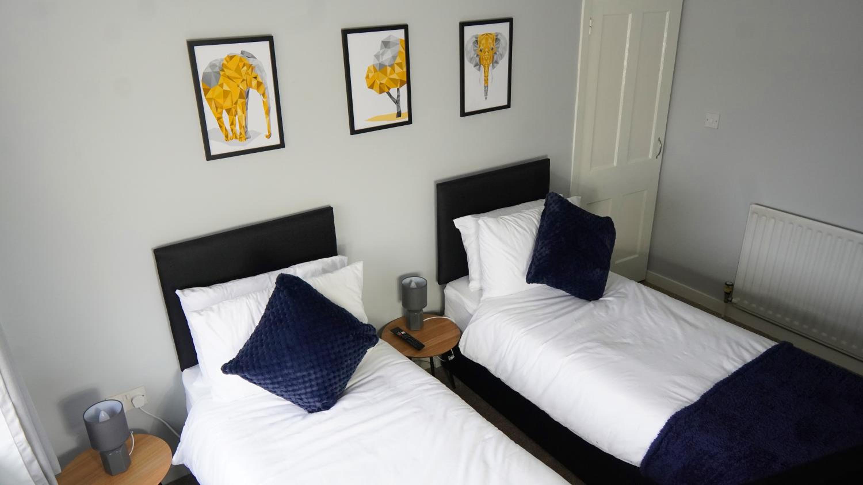 Four-Bedroom House photo 1