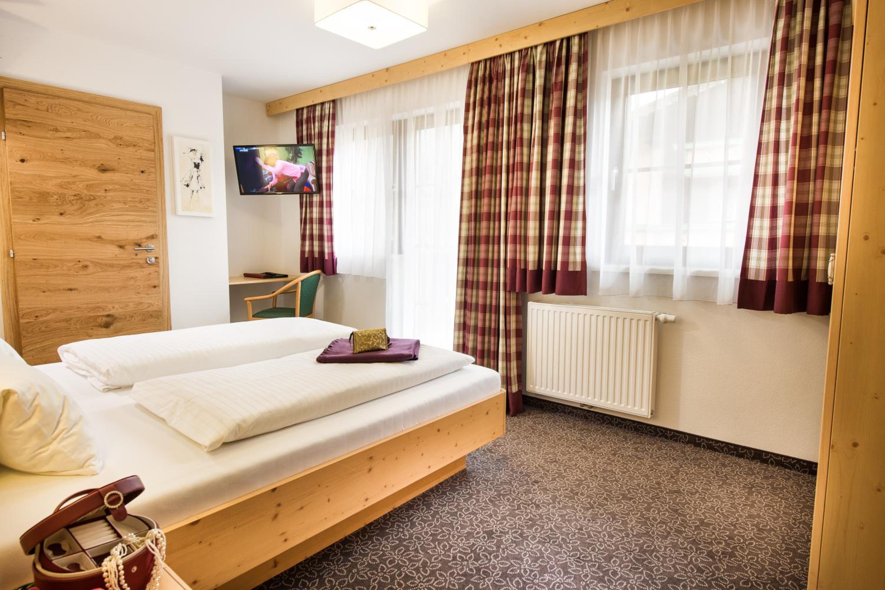 Double Room with Balcony photo 1
