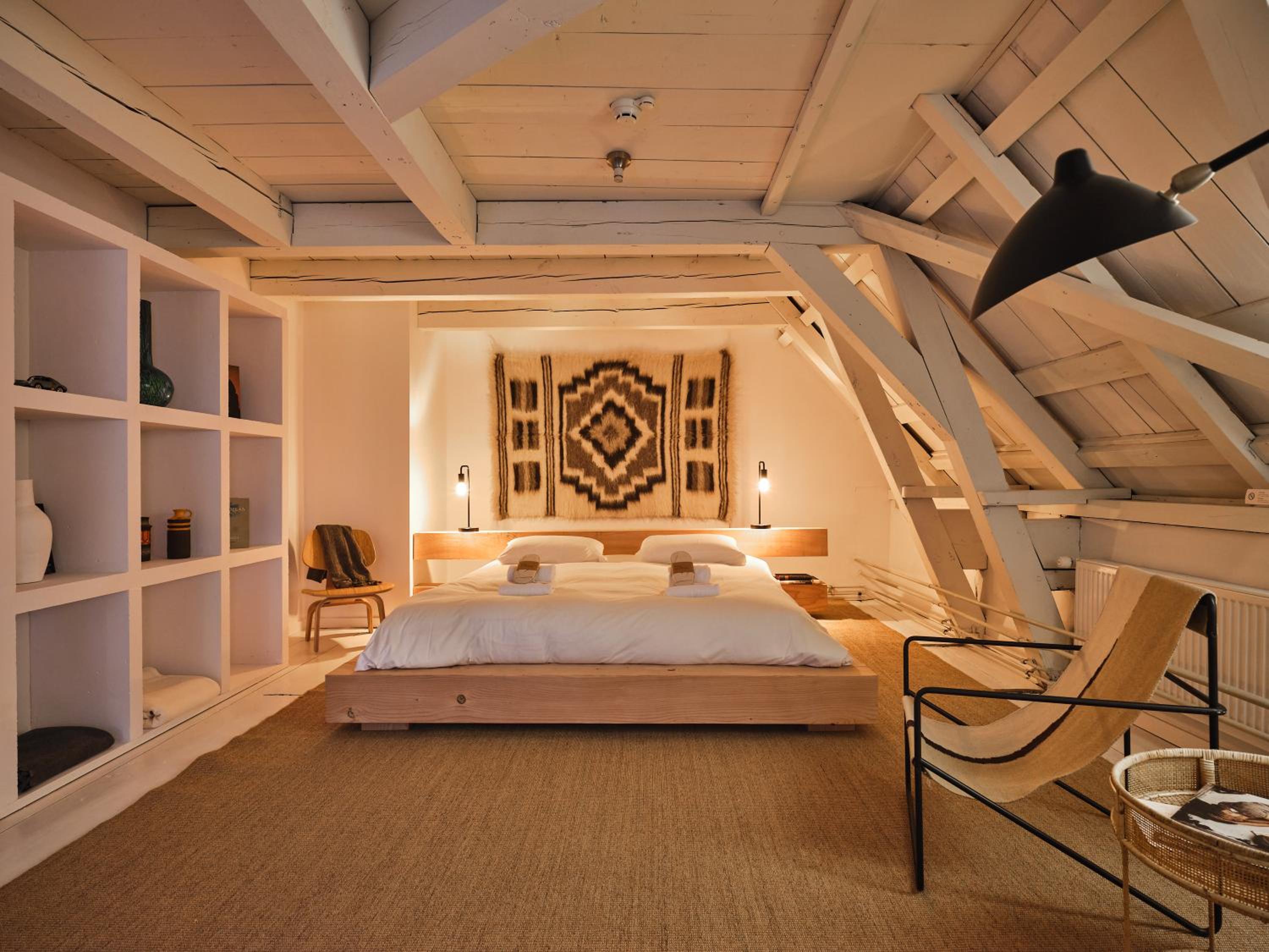 King Room with Garden View - Photo 7